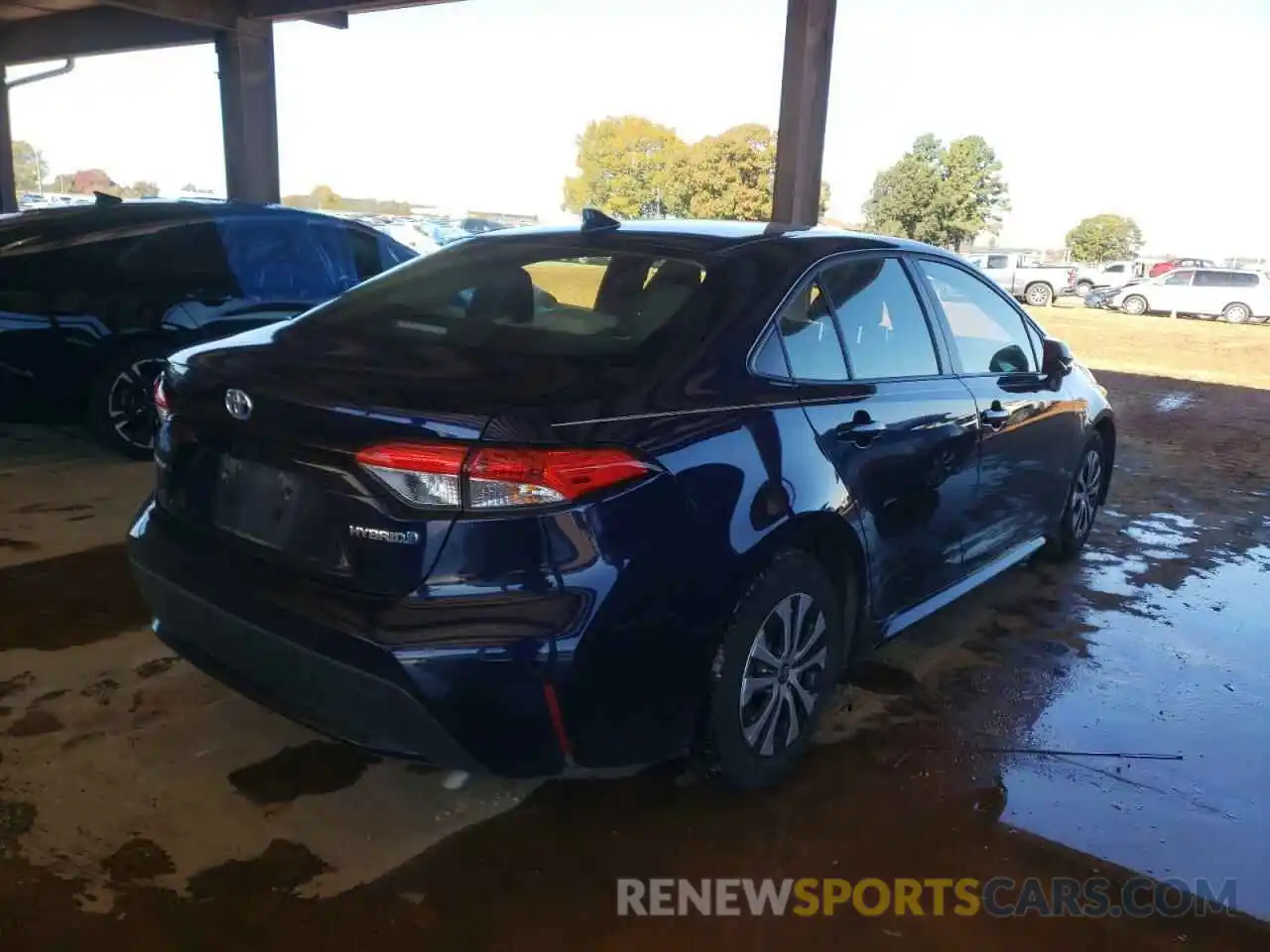 4 Photograph of a damaged car JTDEBRBE0LJ024293 TOYOTA COROLLA 2020