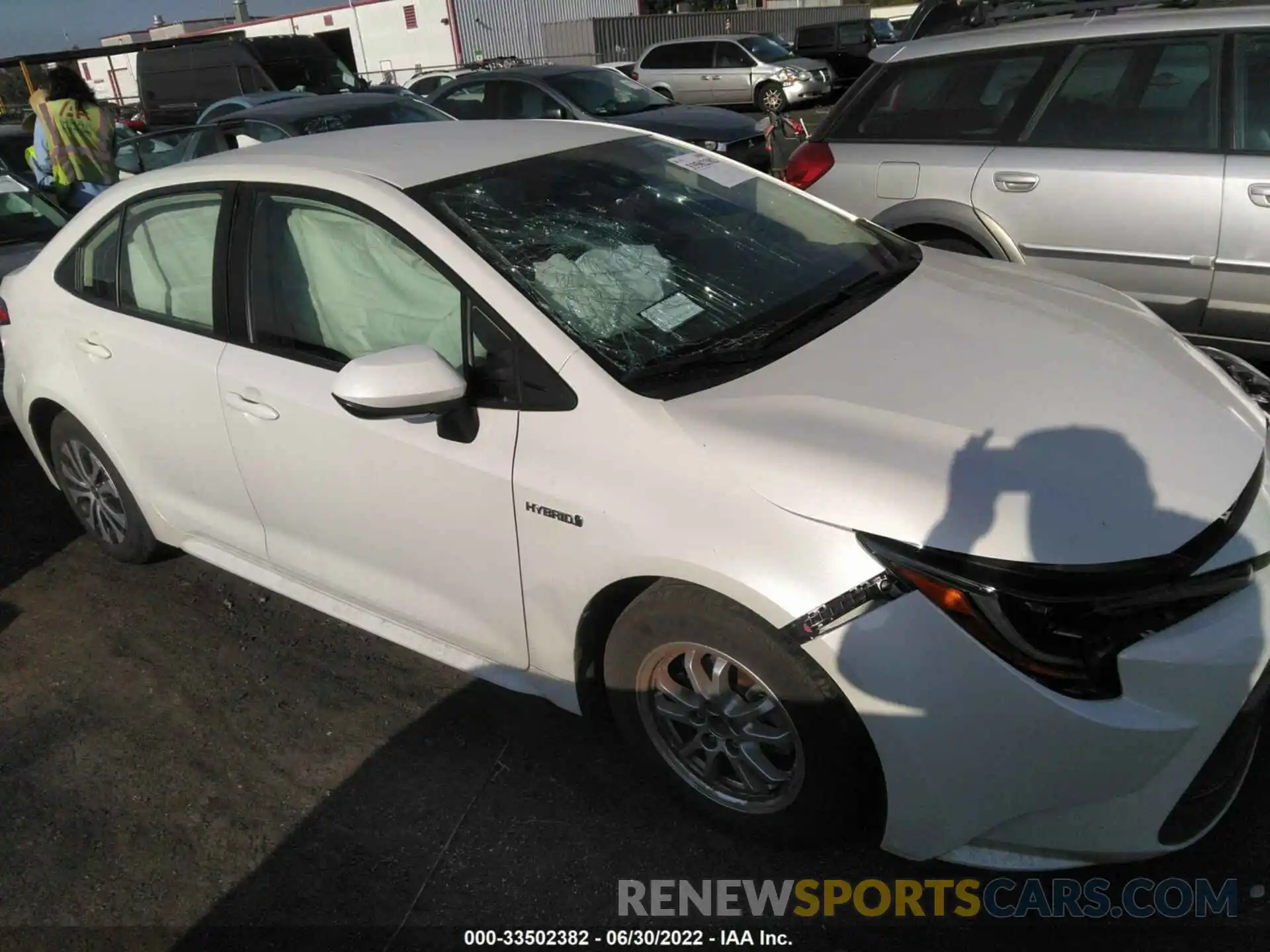 1 Photograph of a damaged car JTDEBRBE0LJ024360 TOYOTA COROLLA 2020