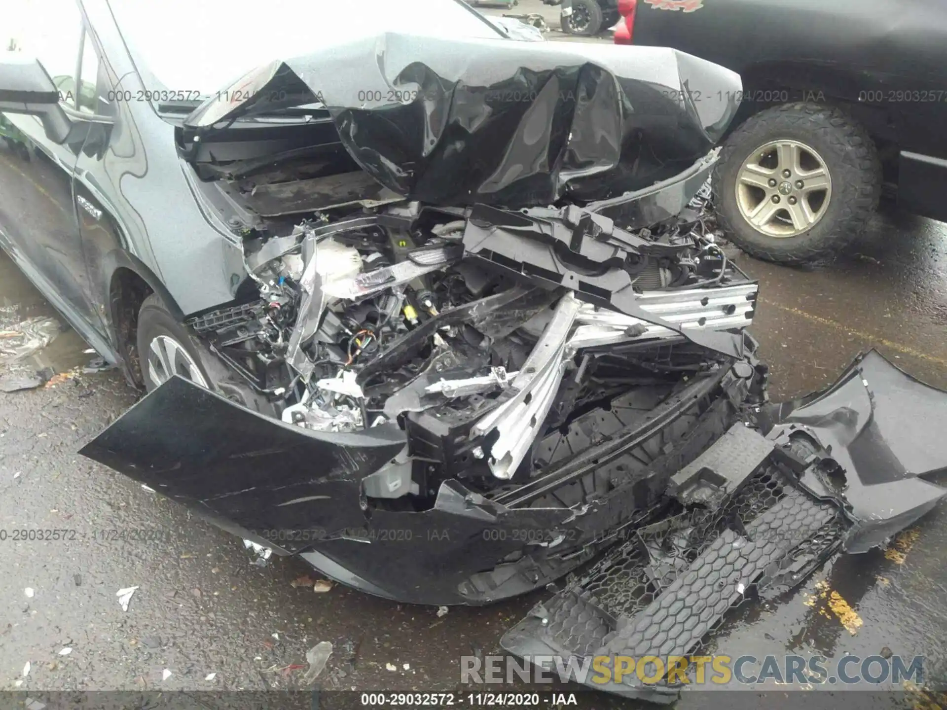 6 Photograph of a damaged car JTDEBRBE0LJ025024 TOYOTA COROLLA 2020