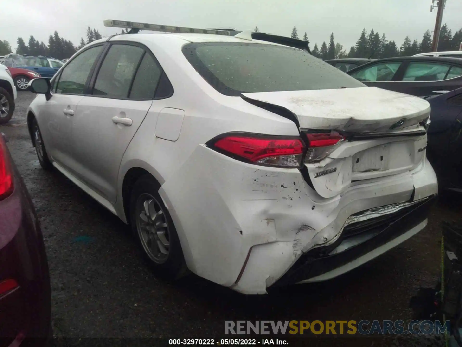 3 Photograph of a damaged car JTDEBRBE0LJ026612 TOYOTA COROLLA 2020