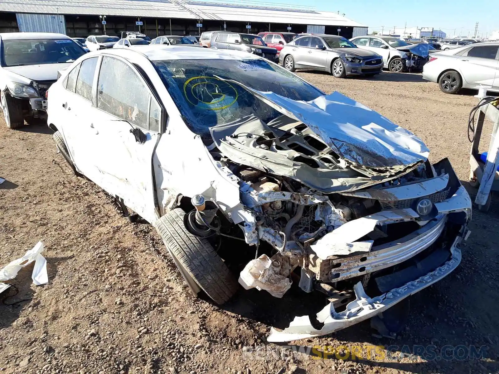 1 Photograph of a damaged car JTDEBRBE0LJ029851 TOYOTA COROLLA 2020