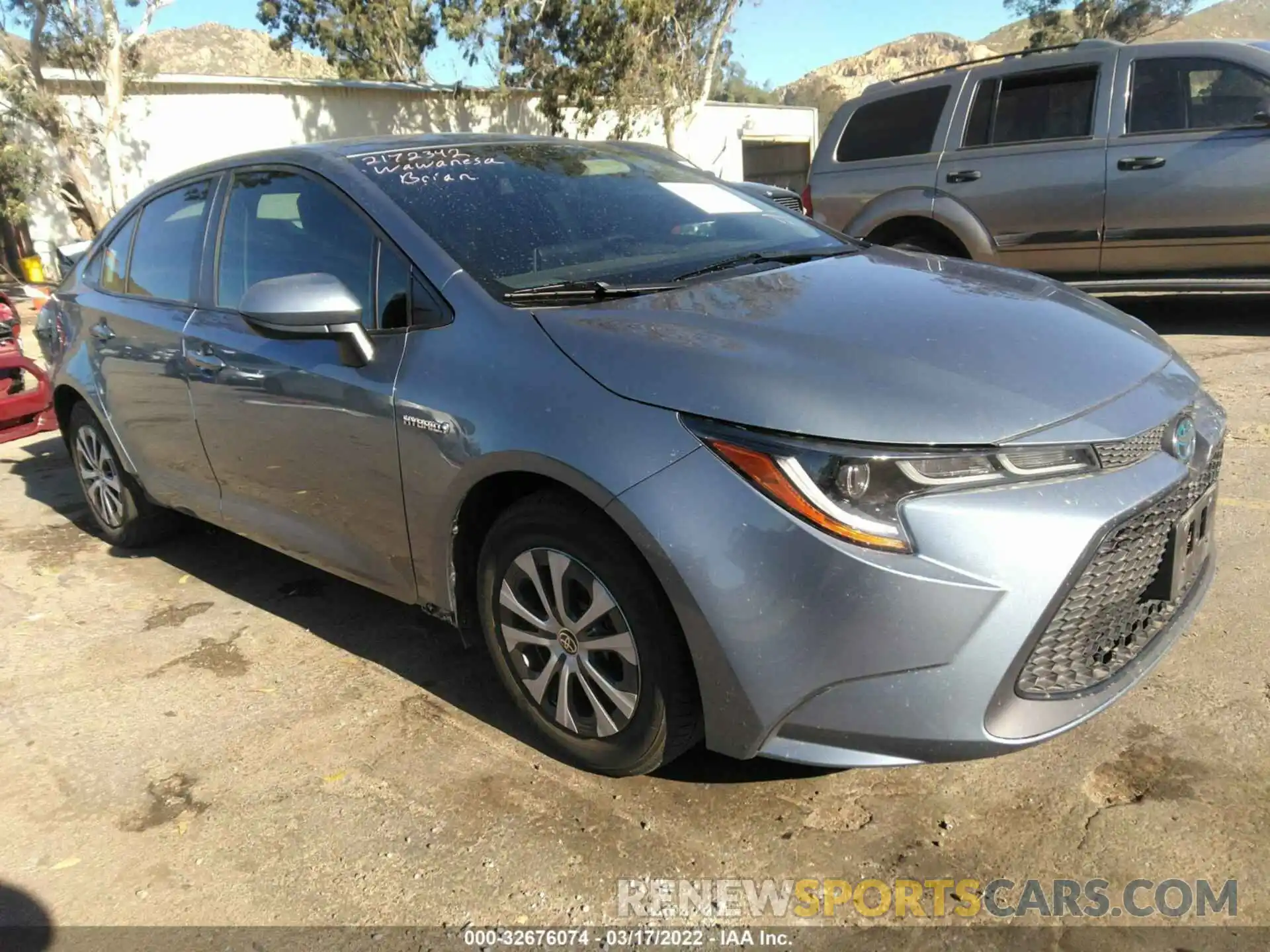 1 Photograph of a damaged car JTDEBRBE1LJ000682 TOYOTA COROLLA 2020