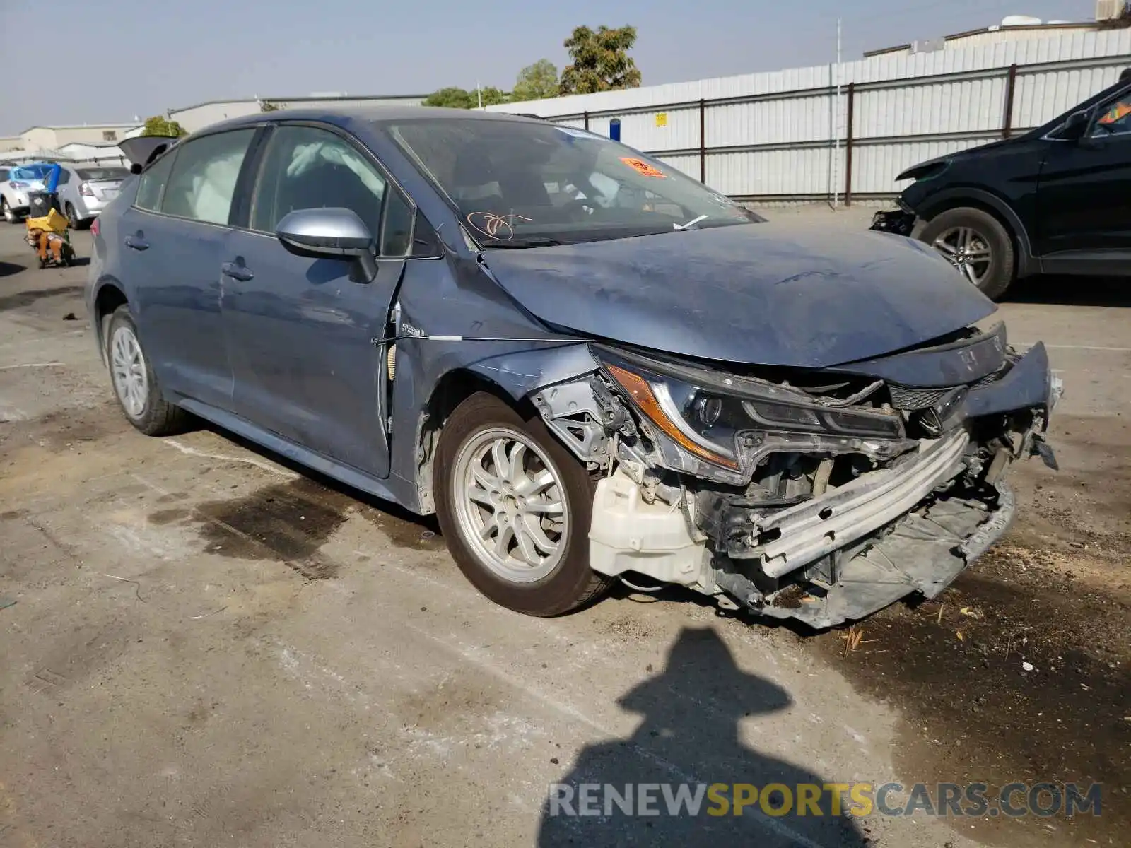 1 Photograph of a damaged car JTDEBRBE1LJ001895 TOYOTA COROLLA 2020