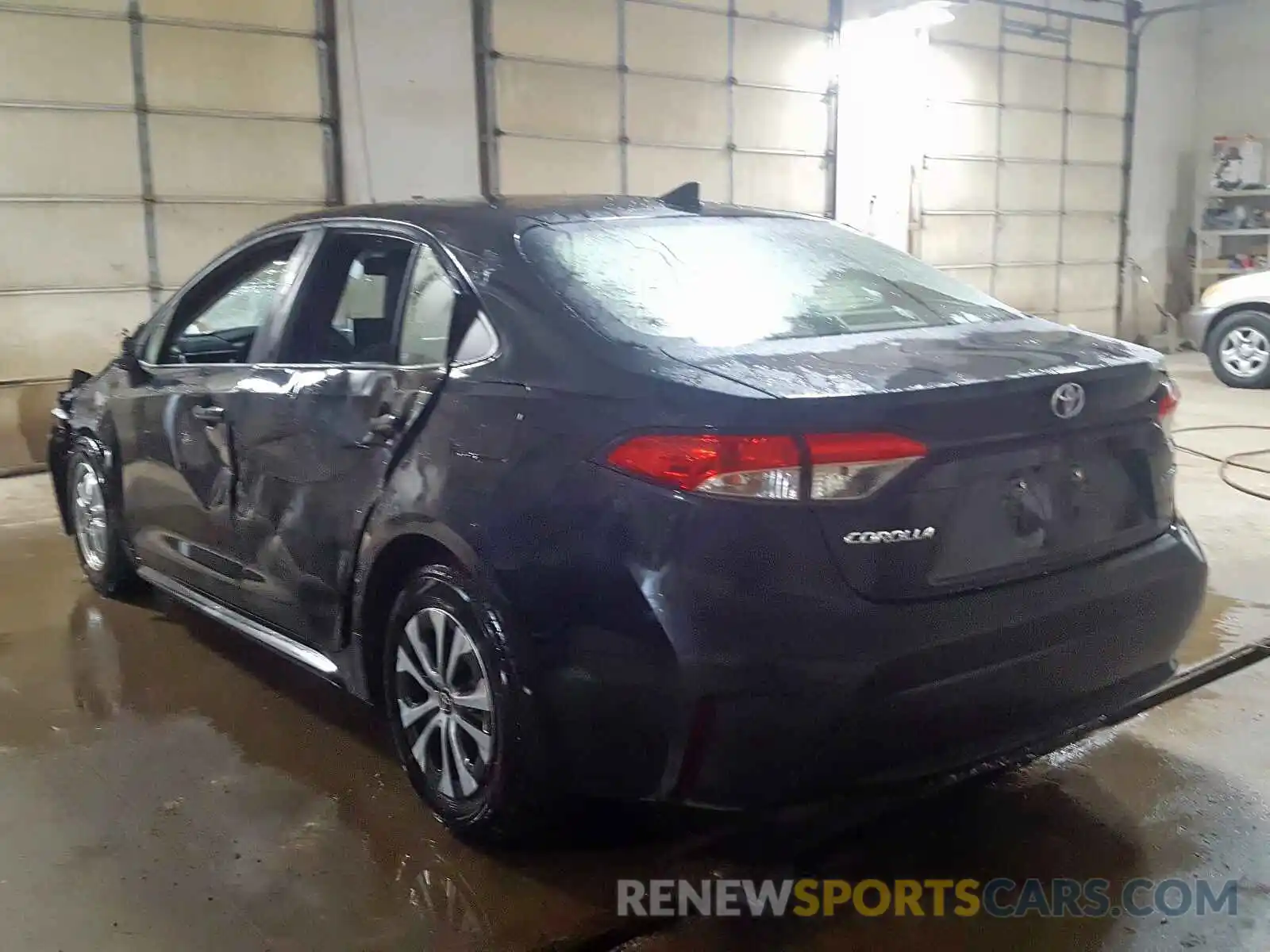 3 Photograph of a damaged car JTDEBRBE1LJ001914 TOYOTA COROLLA 2020