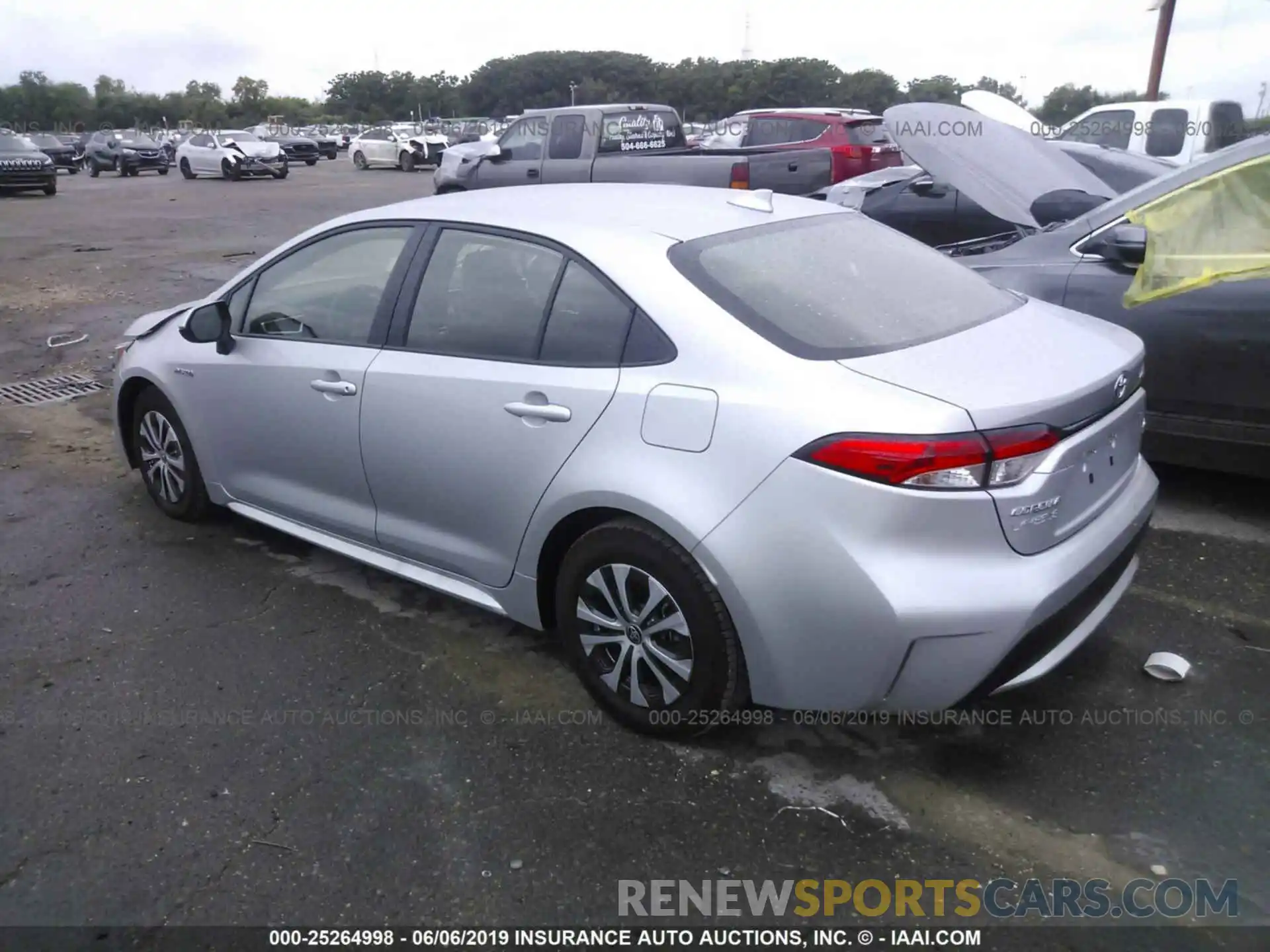 3 Photograph of a damaged car JTDEBRBE1LJ003131 TOYOTA COROLLA 2020