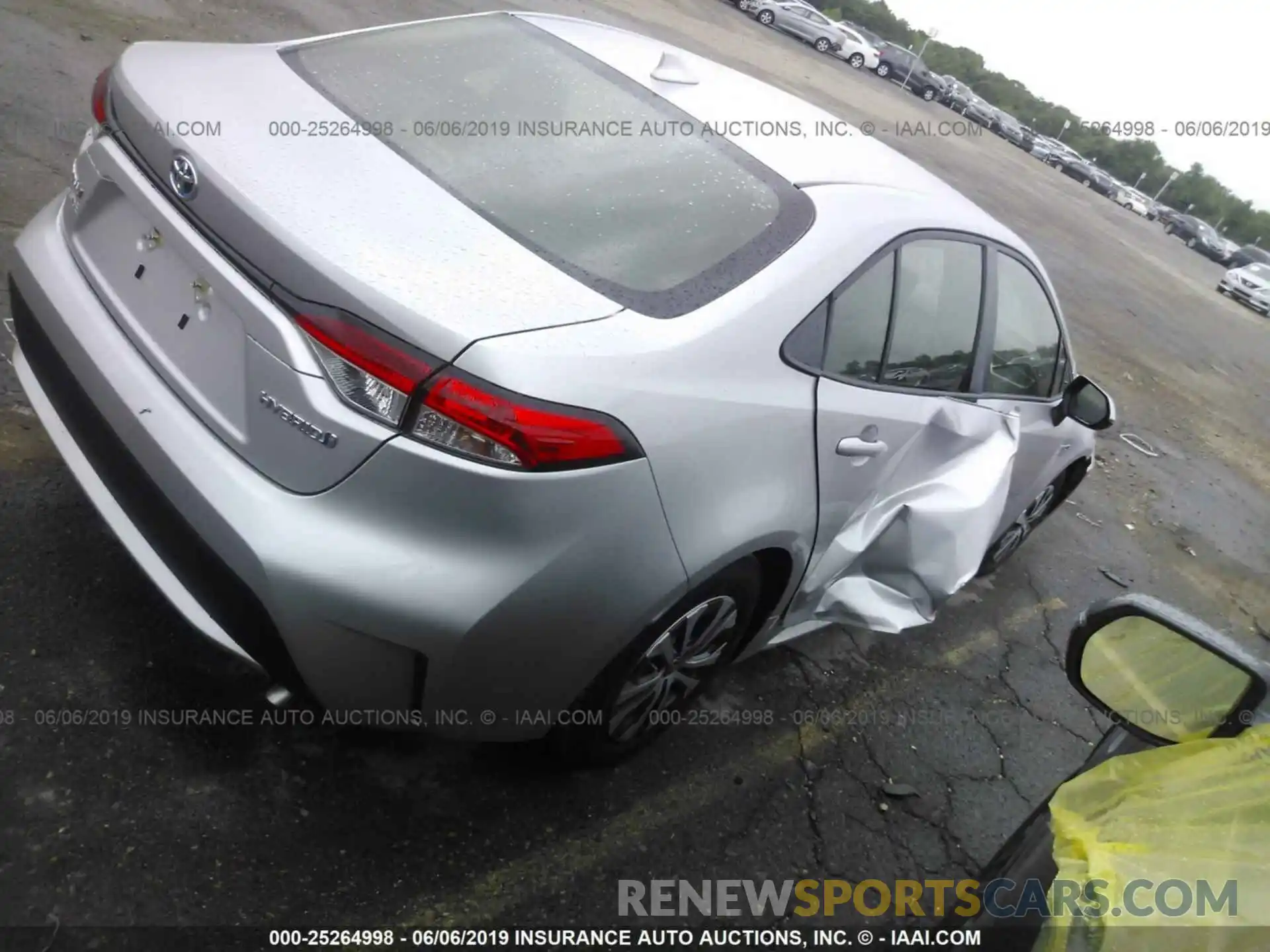 4 Photograph of a damaged car JTDEBRBE1LJ003131 TOYOTA COROLLA 2020