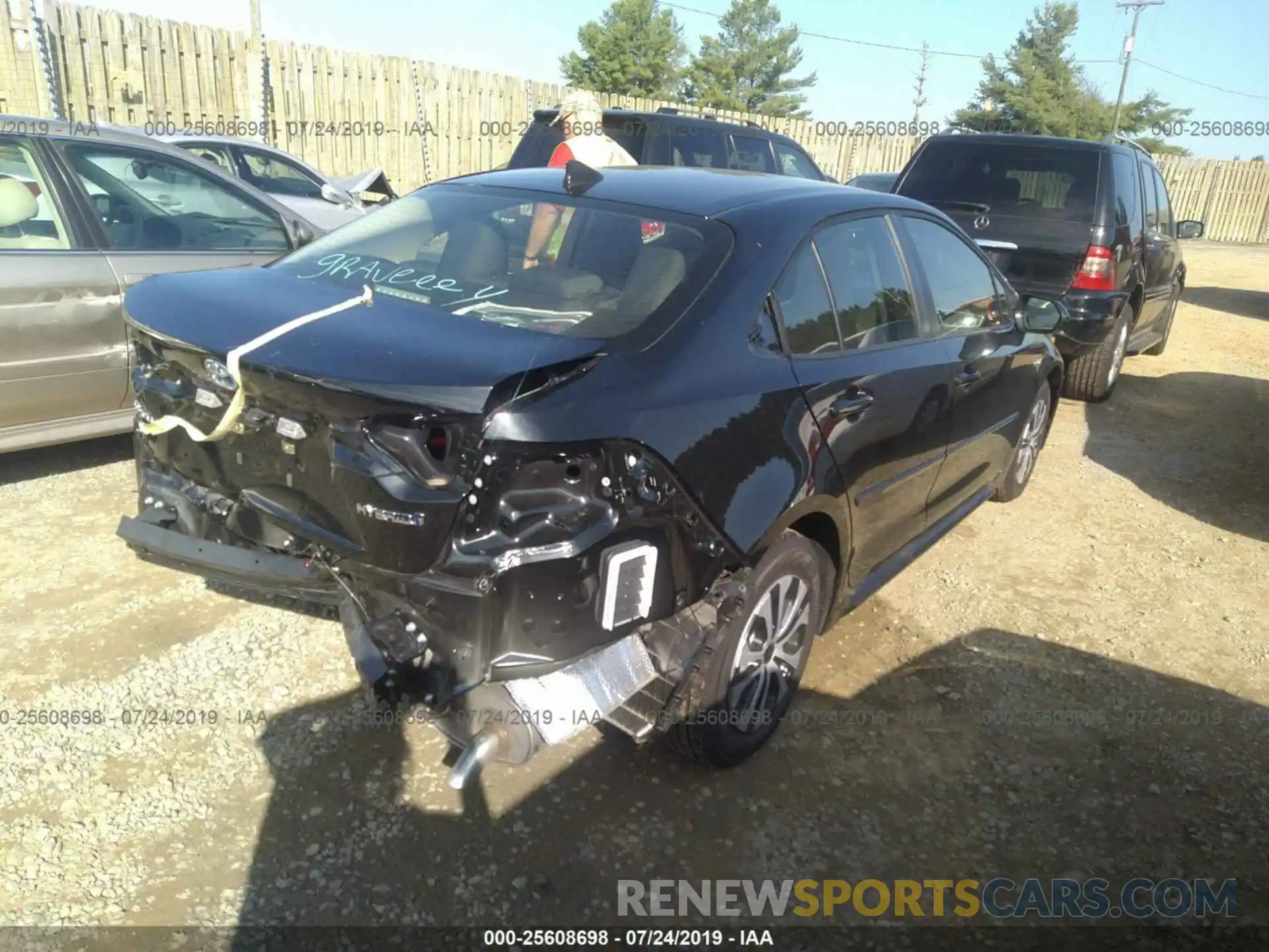 4 Photograph of a damaged car JTDEBRBE1LJ003372 TOYOTA COROLLA 2020