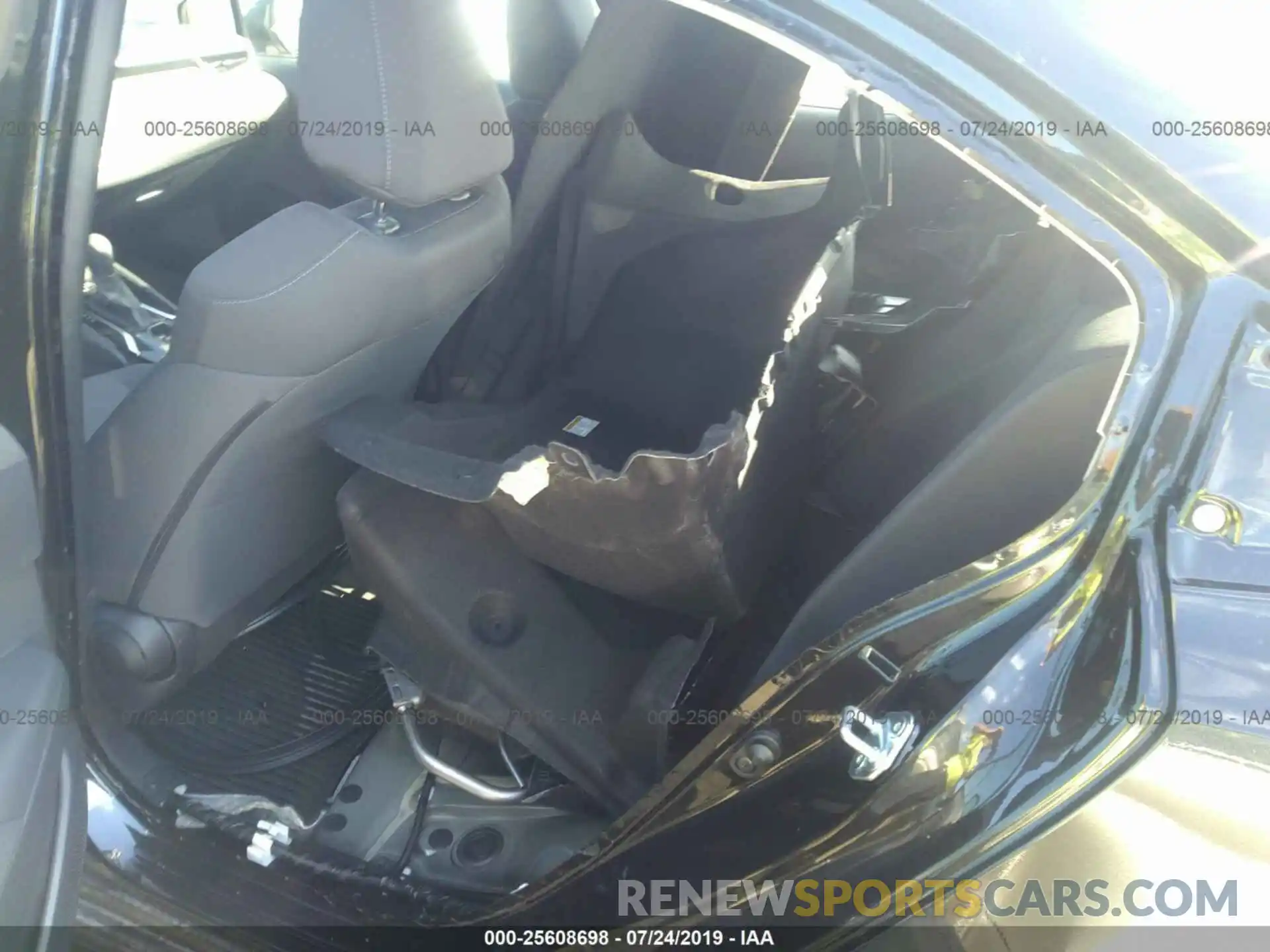 8 Photograph of a damaged car JTDEBRBE1LJ003372 TOYOTA COROLLA 2020