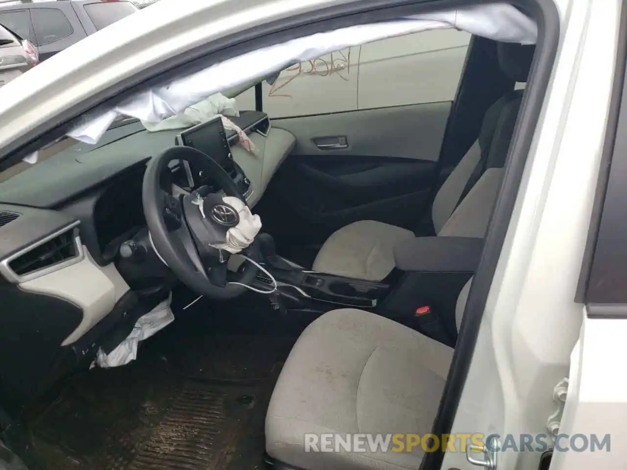 5 Photograph of a damaged car JTDEBRBE1LJ005056 TOYOTA COROLLA 2020