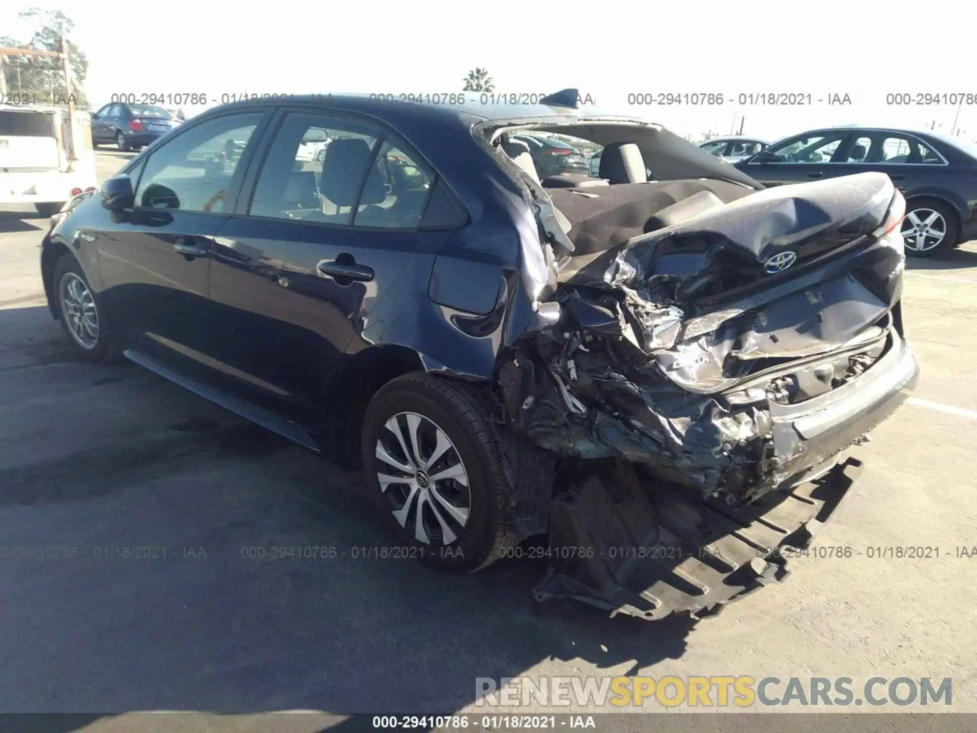 3 Фотография поврежденного автомобиля JTDEBRBE1LJ006711 TOYOTA COROLLA 2020