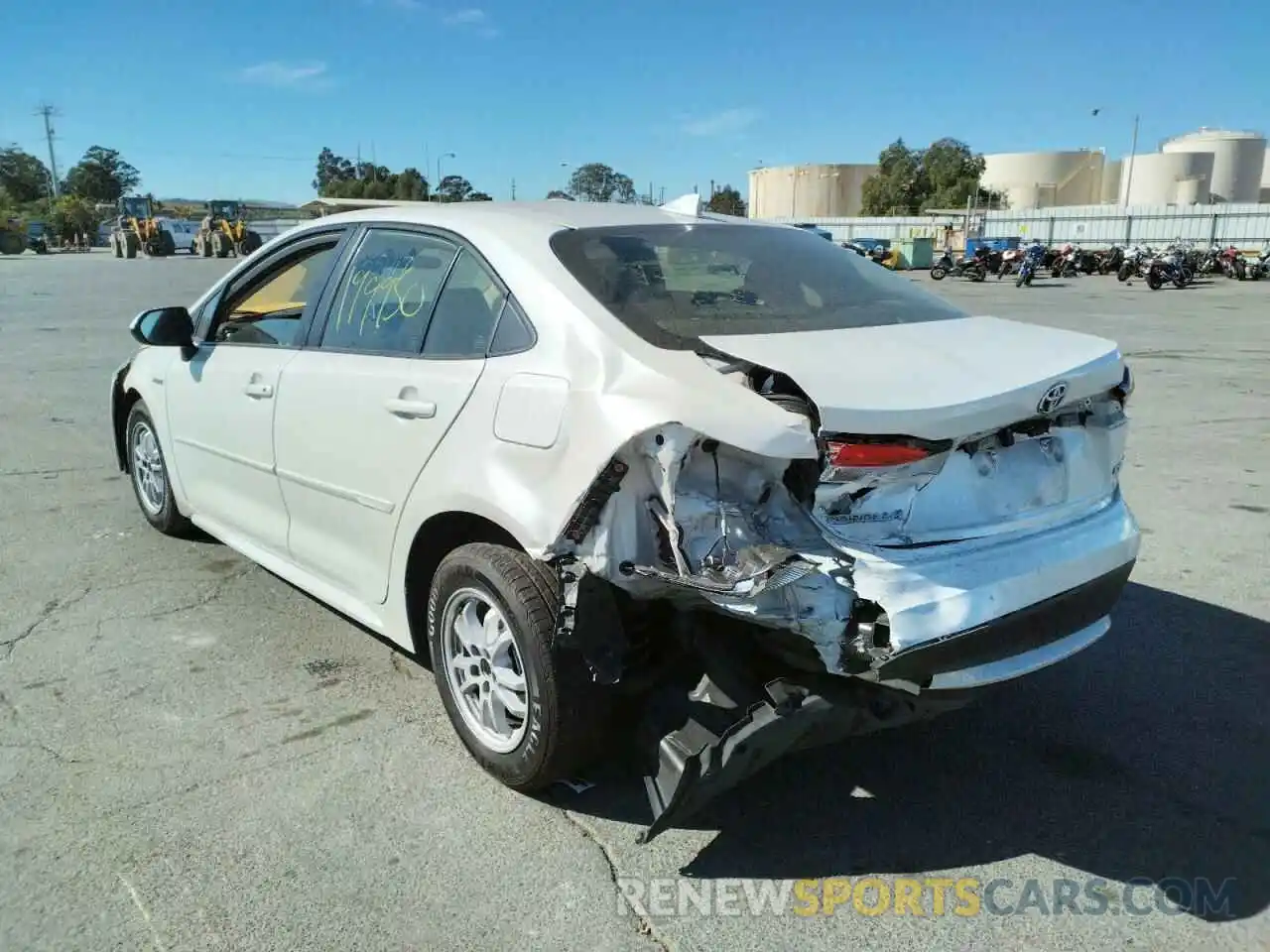 3 Photograph of a damaged car JTDEBRBE1LJ007602 TOYOTA COROLLA 2020