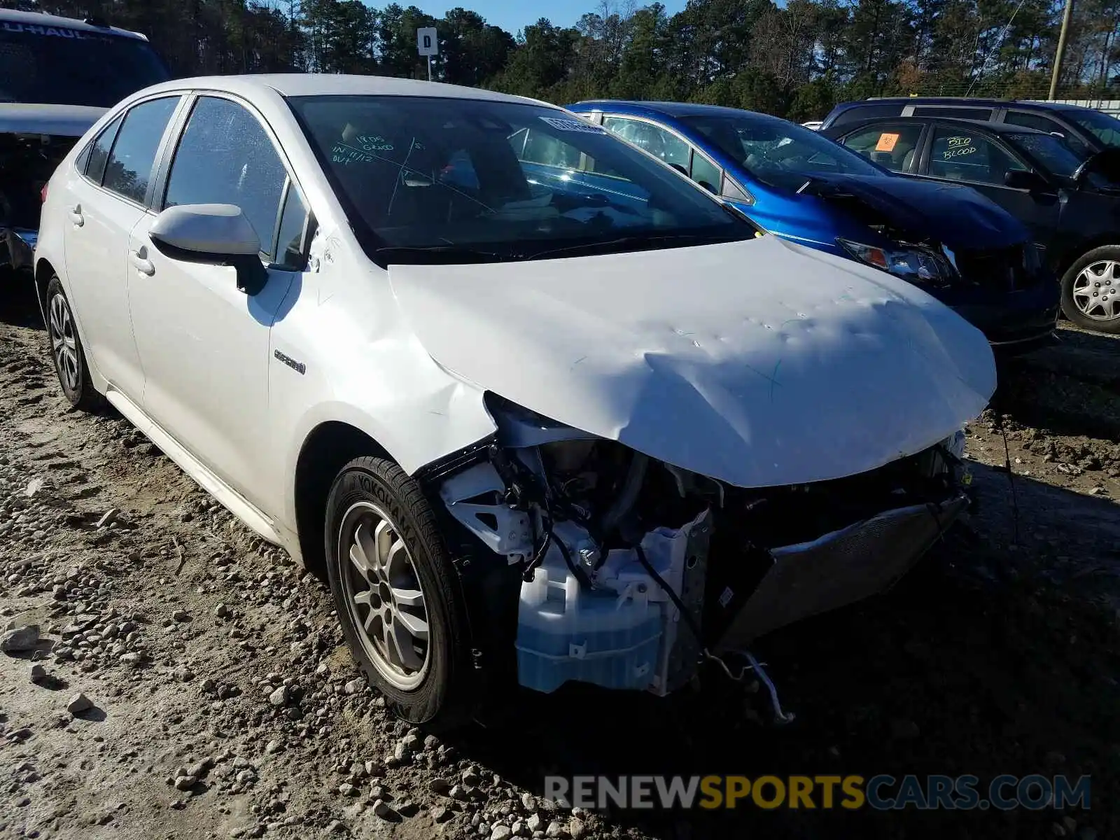 1 Photograph of a damaged car JTDEBRBE1LJ008975 TOYOTA COROLLA 2020