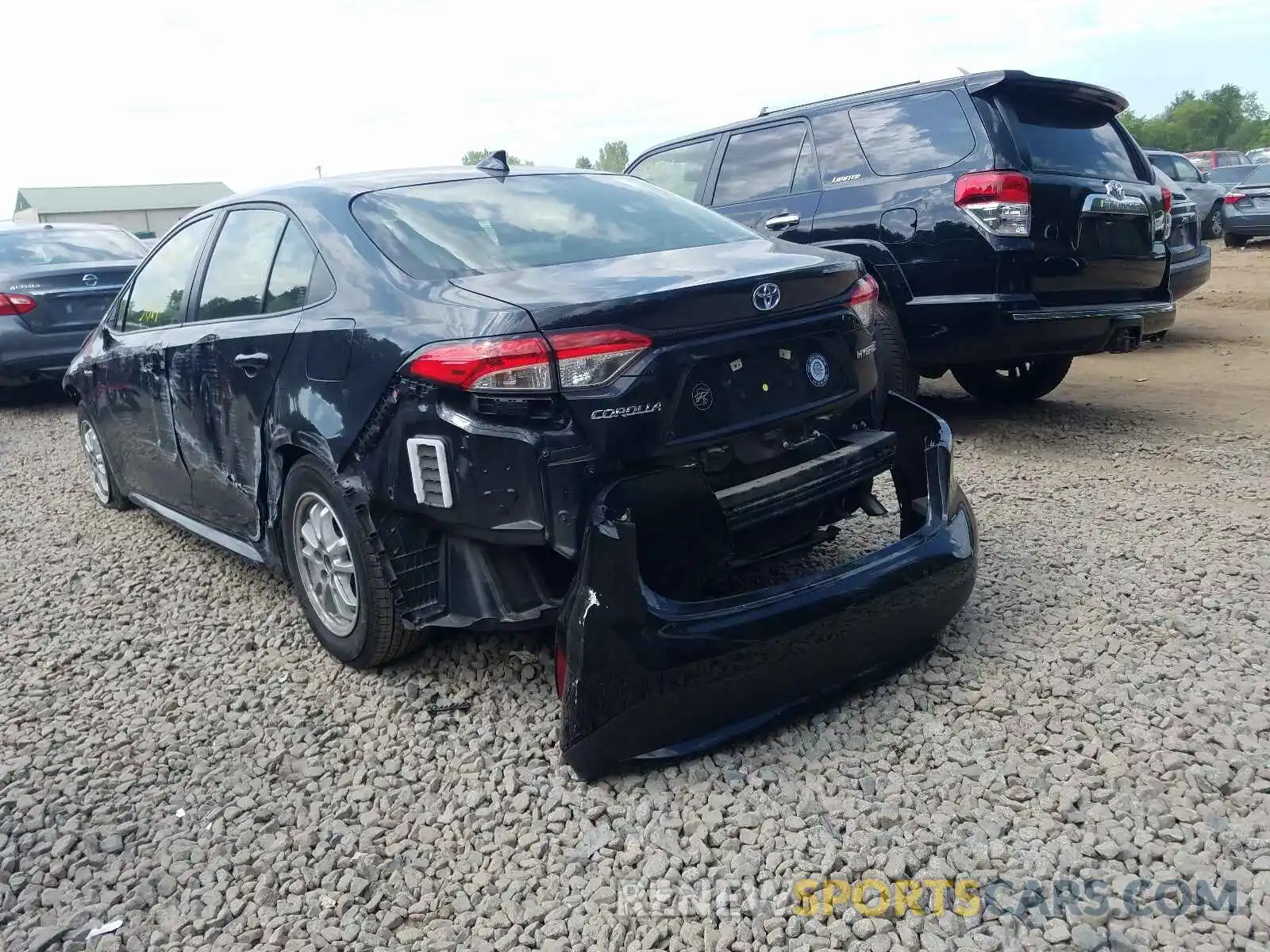 3 Photograph of a damaged car JTDEBRBE1LJ009415 TOYOTA COROLLA 2020