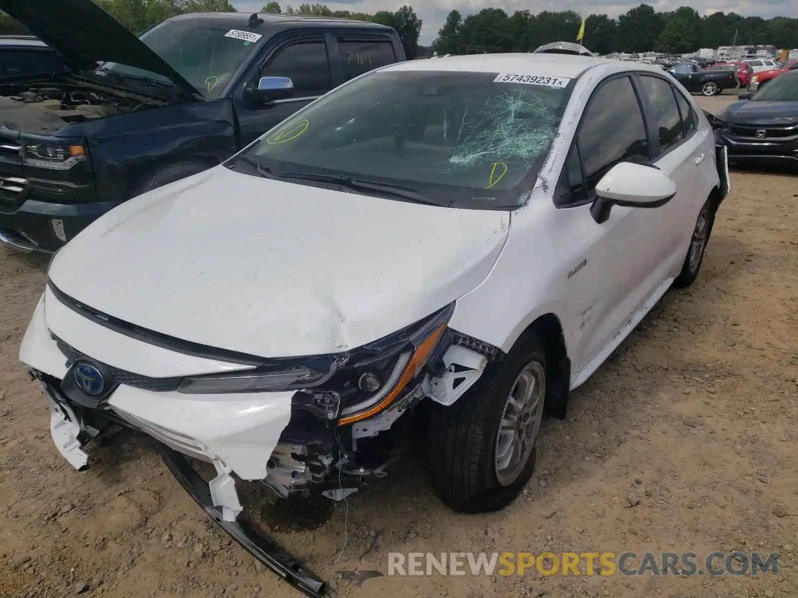 2 Photograph of a damaged car JTDEBRBE1LJ011164 TOYOTA COROLLA 2020