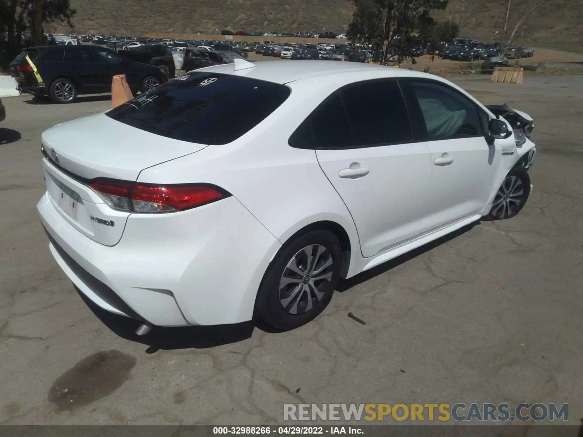 4 Photograph of a damaged car JTDEBRBE1LJ015201 TOYOTA COROLLA 2020