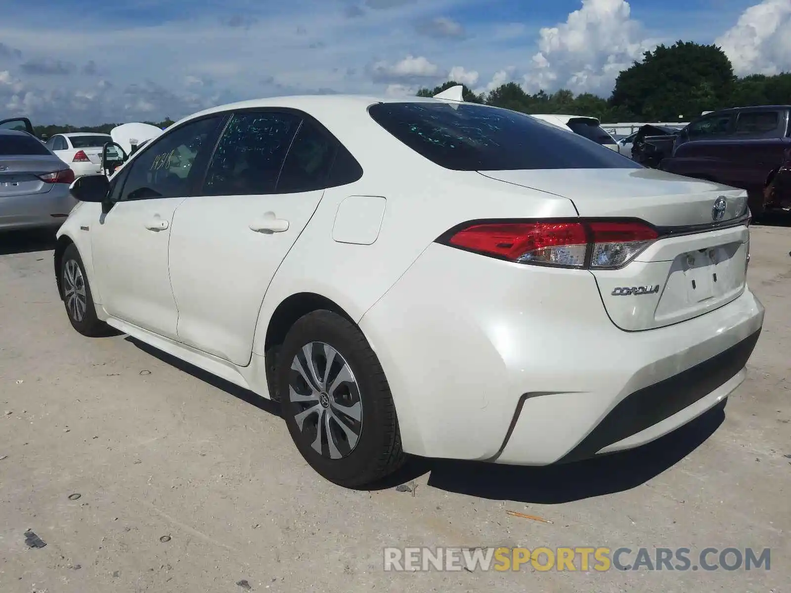 3 Photograph of a damaged car JTDEBRBE1LJ015506 TOYOTA COROLLA 2020