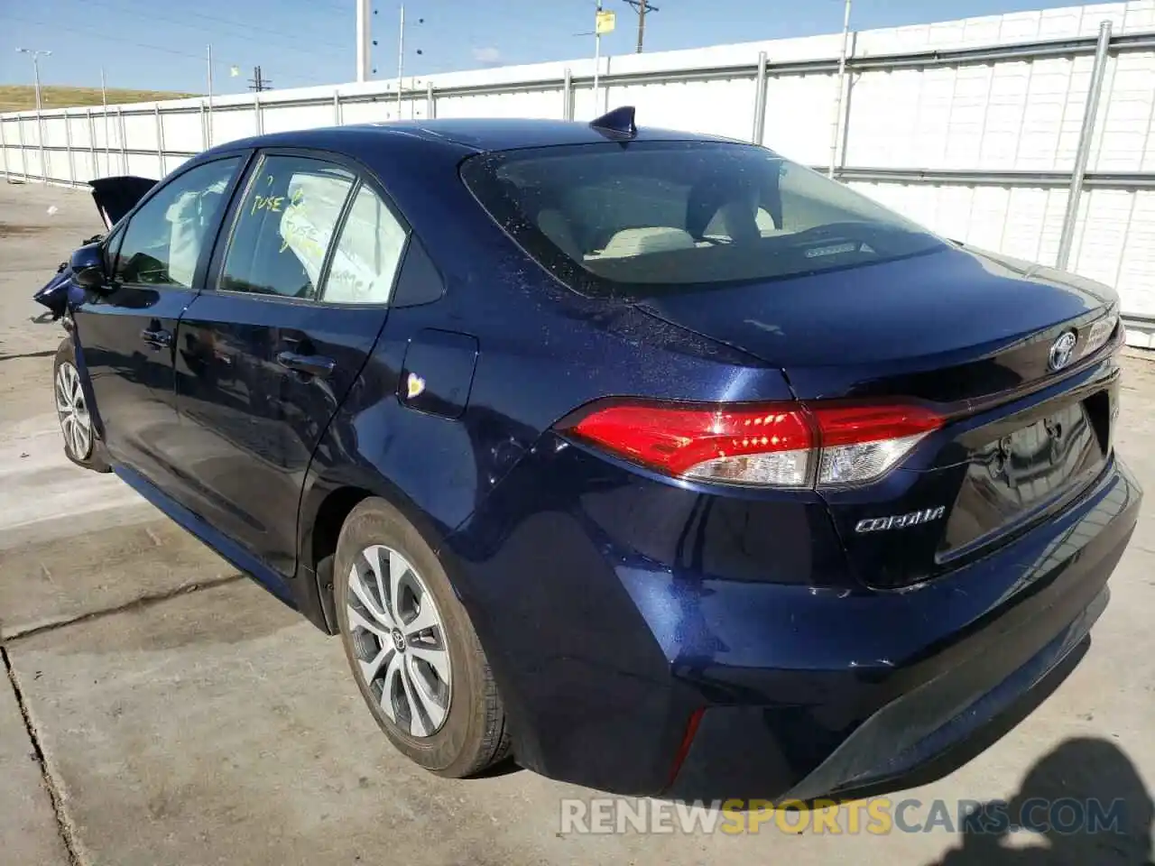 3 Photograph of a damaged car JTDEBRBE1LJ016994 TOYOTA COROLLA 2020