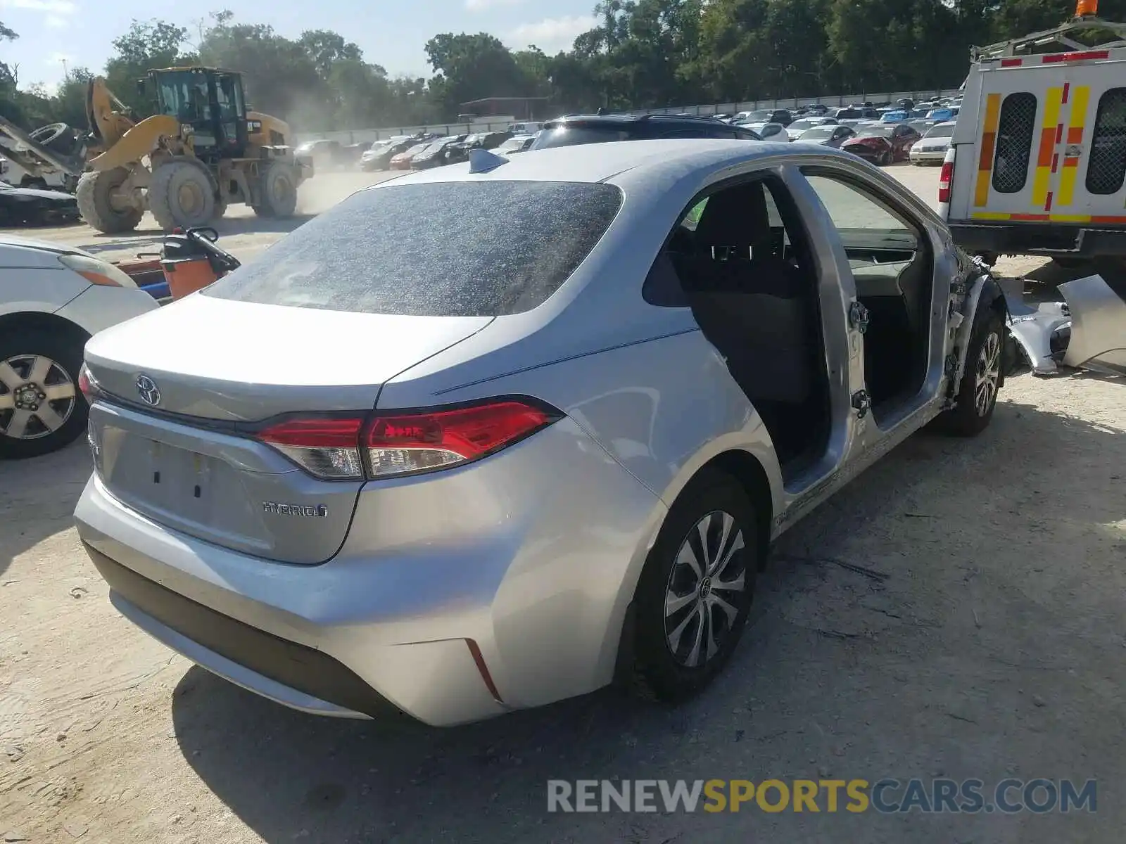 4 Photograph of a damaged car JTDEBRBE1LJ022150 TOYOTA COROLLA 2020