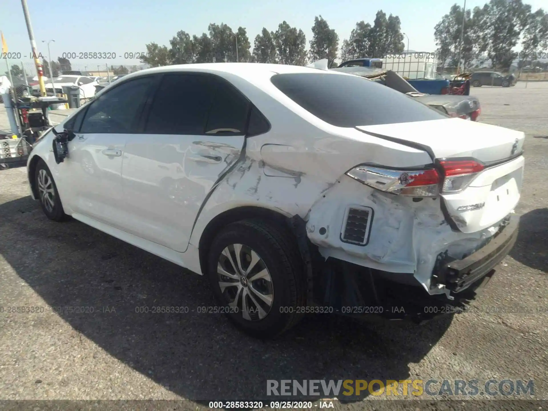 3 Photograph of a damaged car JTDEBRBE1LJ027493 TOYOTA COROLLA 2020