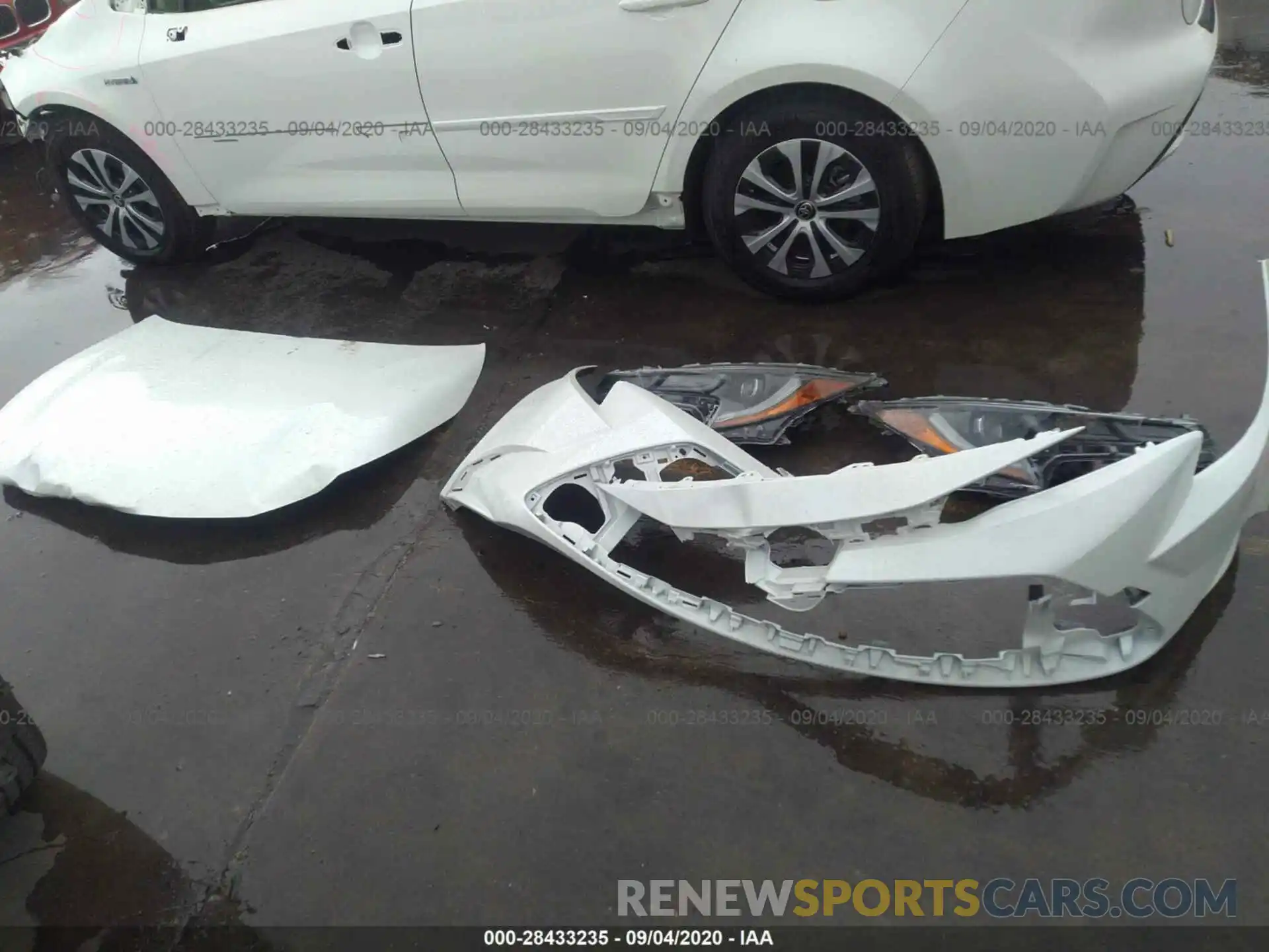 12 Photograph of a damaged car JTDEBRBE1LJ029325 TOYOTA COROLLA 2020