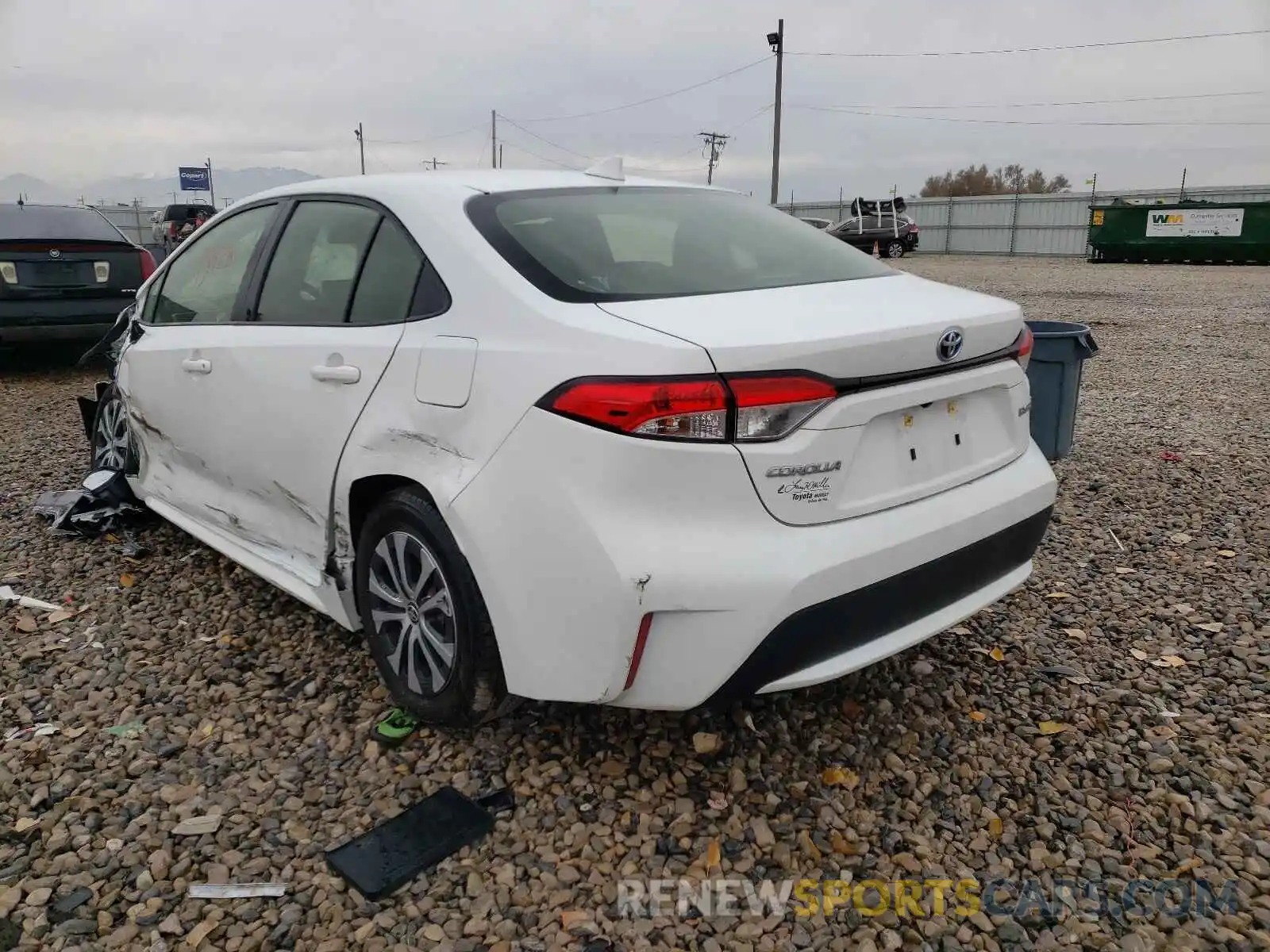 3 Photograph of a damaged car JTDEBRBE1LJ029423 TOYOTA COROLLA 2020