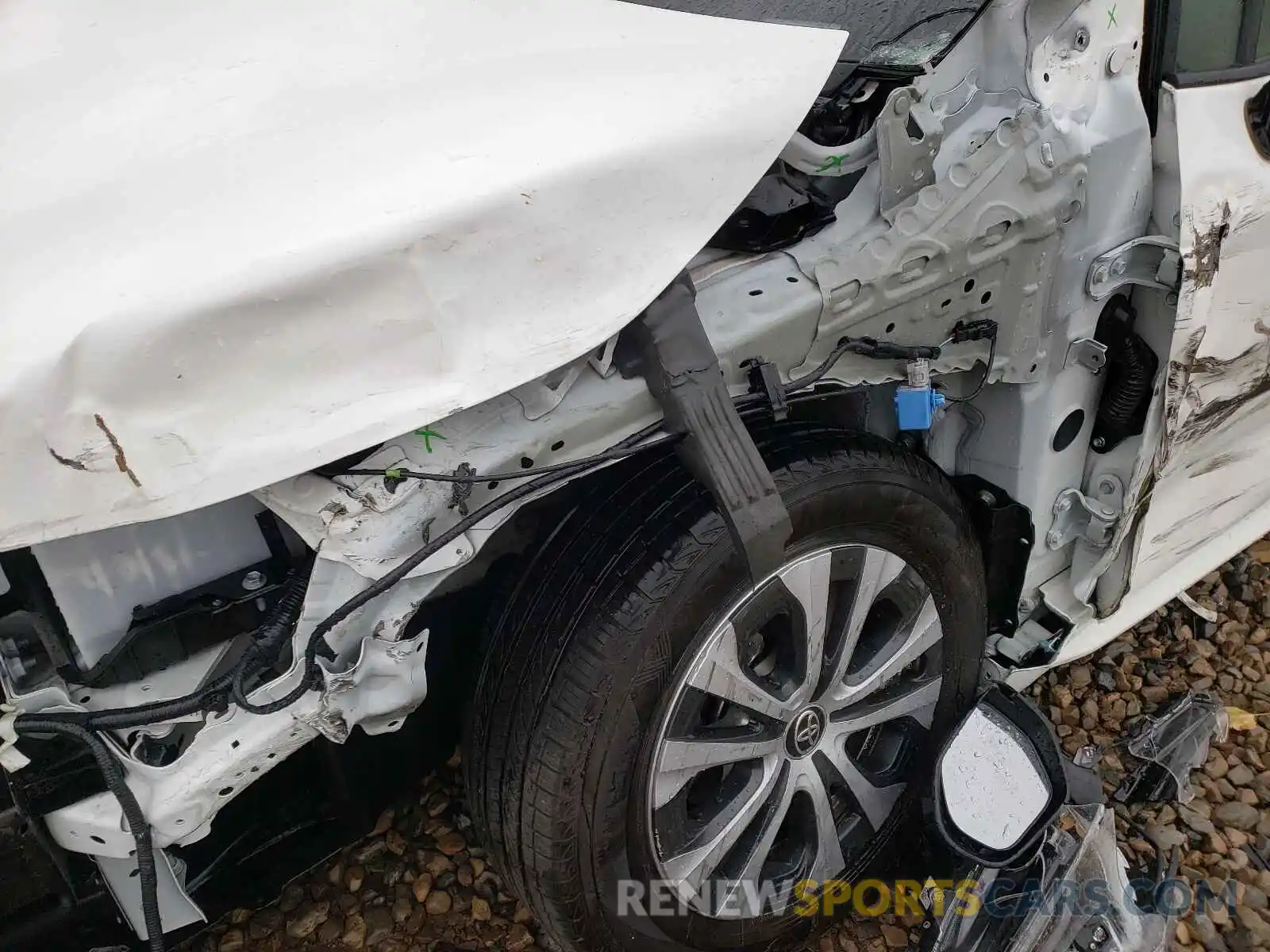 9 Photograph of a damaged car JTDEBRBE1LJ029423 TOYOTA COROLLA 2020