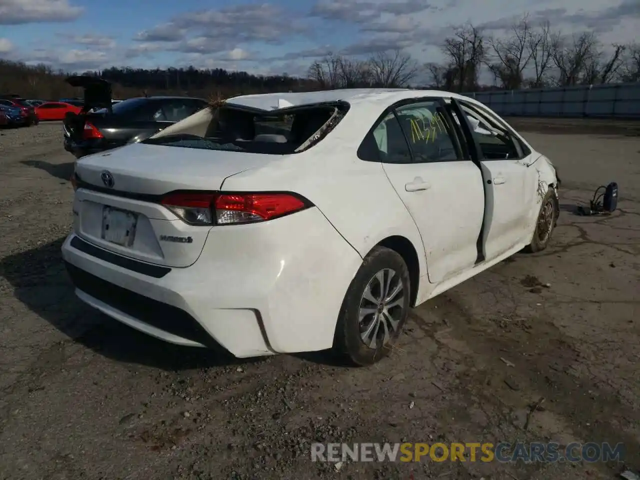 4 Photograph of a damaged car JTDEBRBE1LJ031205 TOYOTA COROLLA 2020