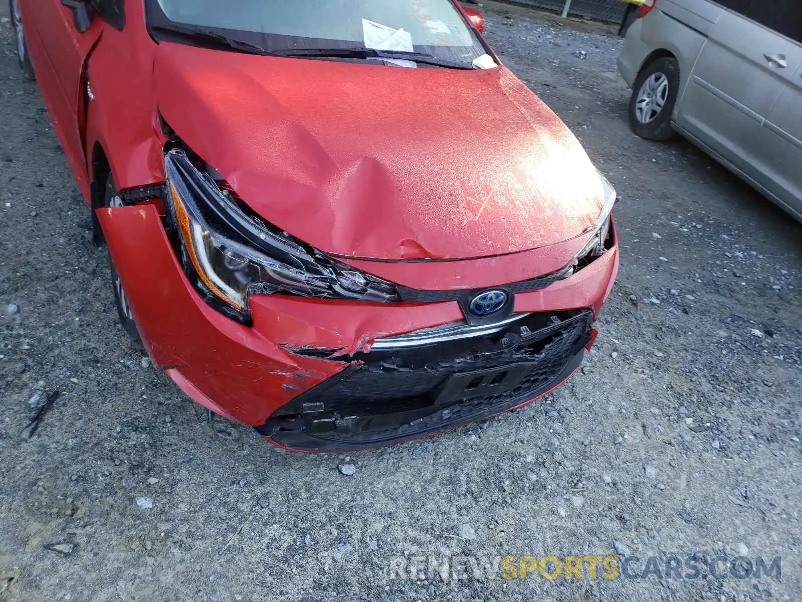 9 Photograph of a damaged car JTDEBRBE2LJ001937 TOYOTA COROLLA 2020