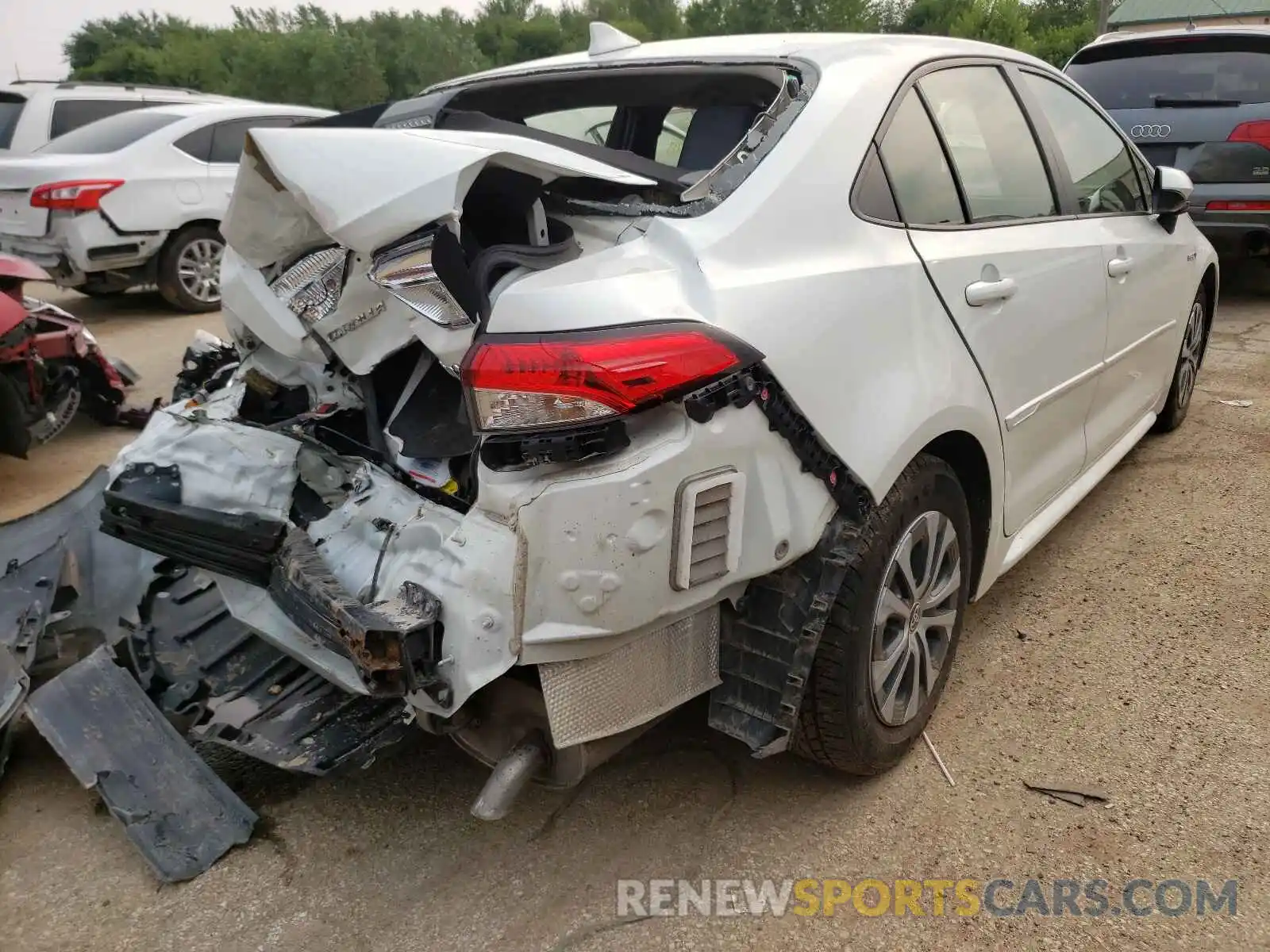 4 Photograph of a damaged car JTDEBRBE2LJ003218 TOYOTA COROLLA 2020