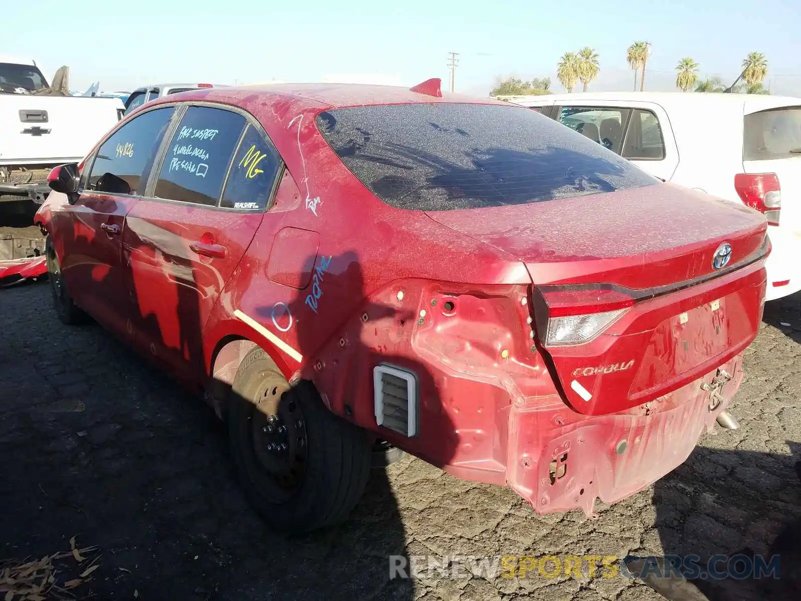 3 Photograph of a damaged car JTDEBRBE2LJ004904 TOYOTA COROLLA 2020