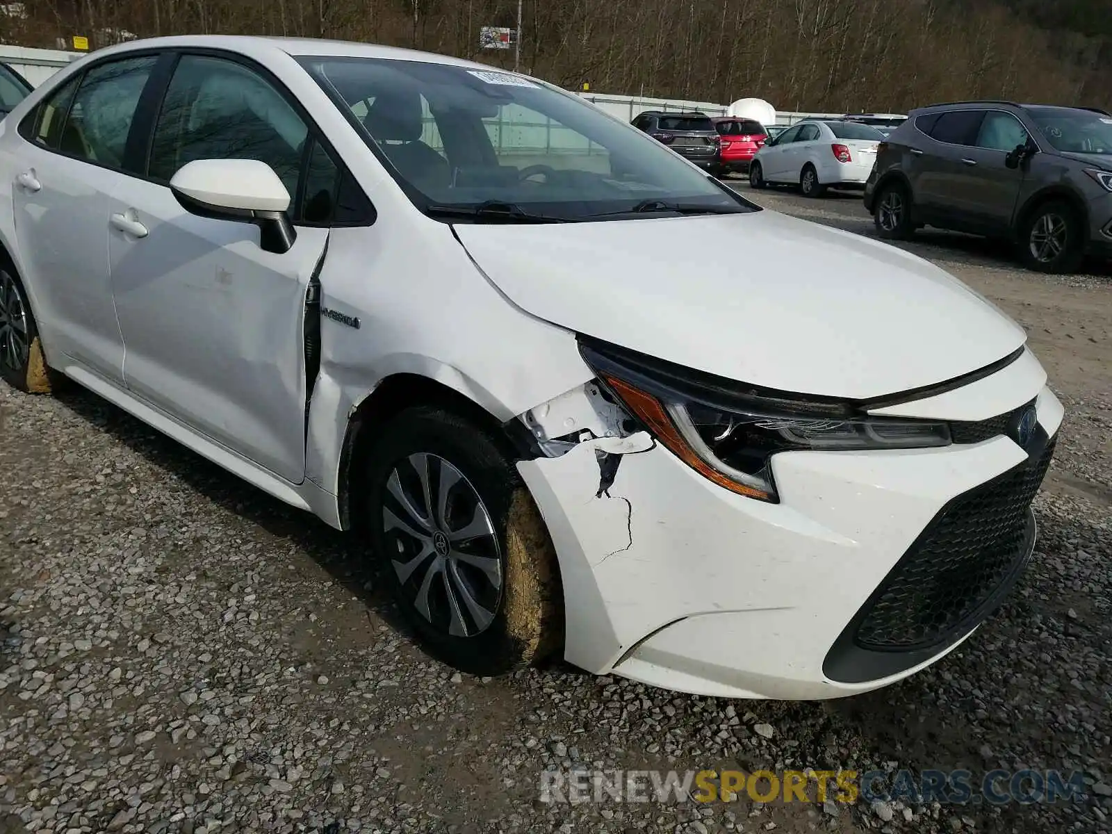 9 Photograph of a damaged car JTDEBRBE2LJ006166 TOYOTA COROLLA 2020