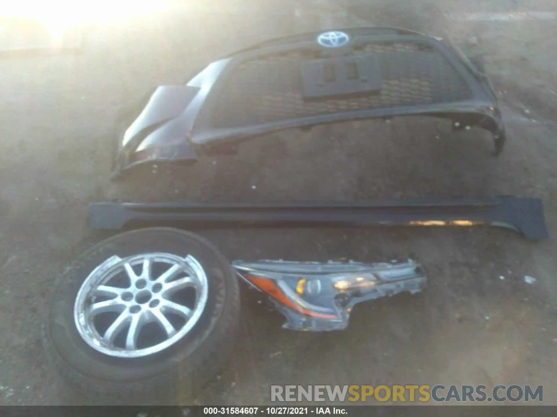 12 Photograph of a damaged car JTDEBRBE2LJ006958 TOYOTA COROLLA 2020