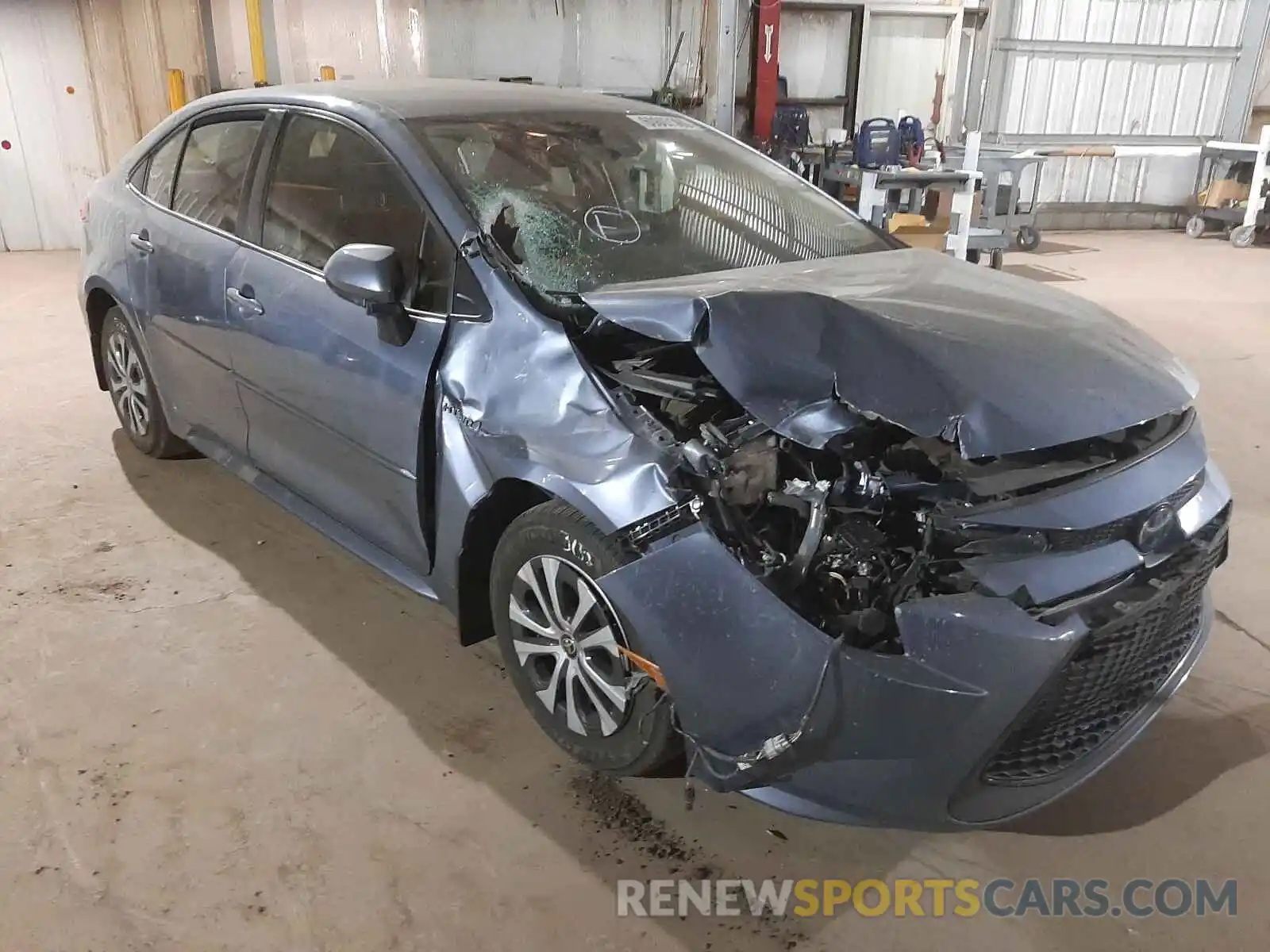 1 Photograph of a damaged car JTDEBRBE2LJ008418 TOYOTA COROLLA 2020