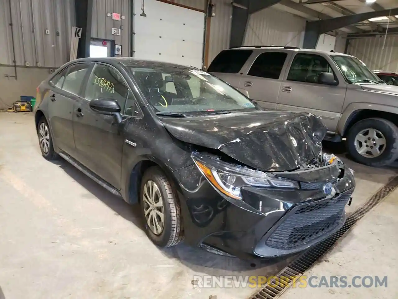 1 Photograph of a damaged car JTDEBRBE2LJ009133 TOYOTA COROLLA 2020