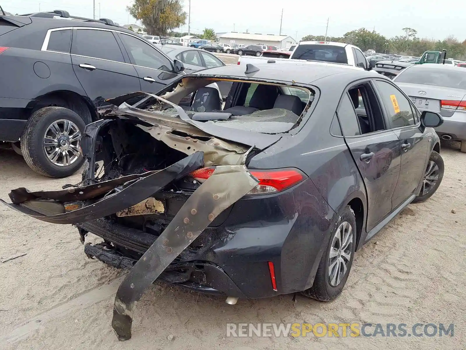 4 Photograph of a damaged car JTDEBRBE2LJ012291 TOYOTA COROLLA 2020