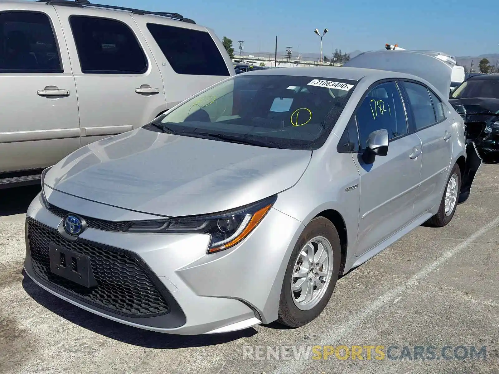 2 Photograph of a damaged car JTDEBRBE2LJ012503 TOYOTA COROLLA 2020