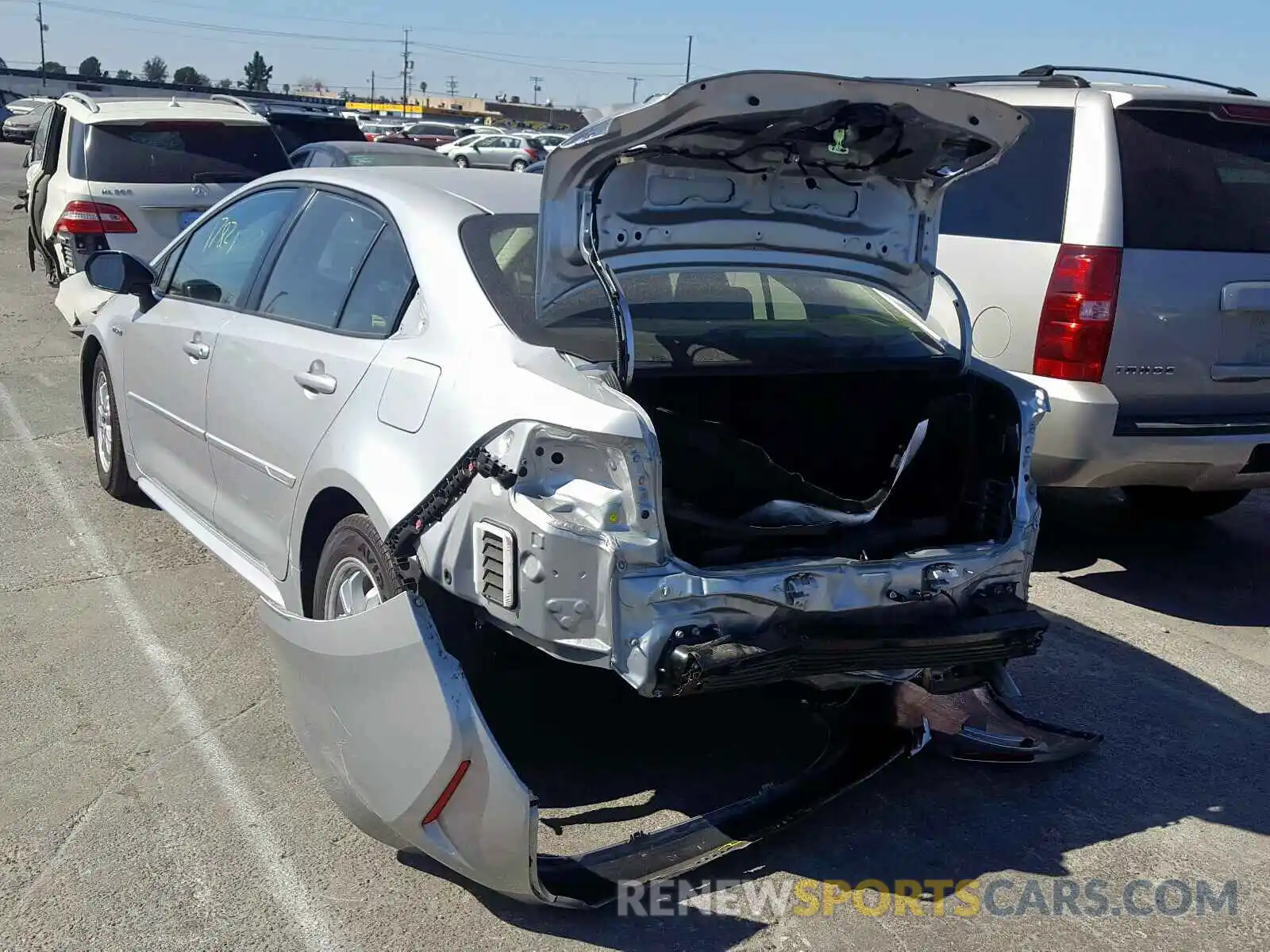 3 Photograph of a damaged car JTDEBRBE2LJ012503 TOYOTA COROLLA 2020