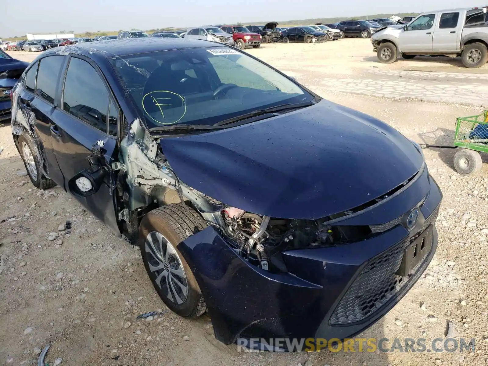 1 Photograph of a damaged car JTDEBRBE2LJ013084 TOYOTA COROLLA 2020