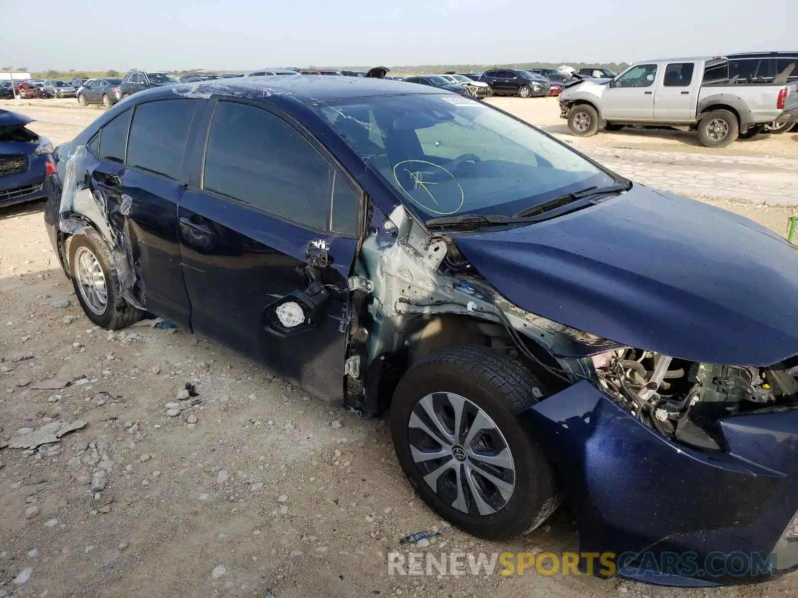 9 Photograph of a damaged car JTDEBRBE2LJ013084 TOYOTA COROLLA 2020