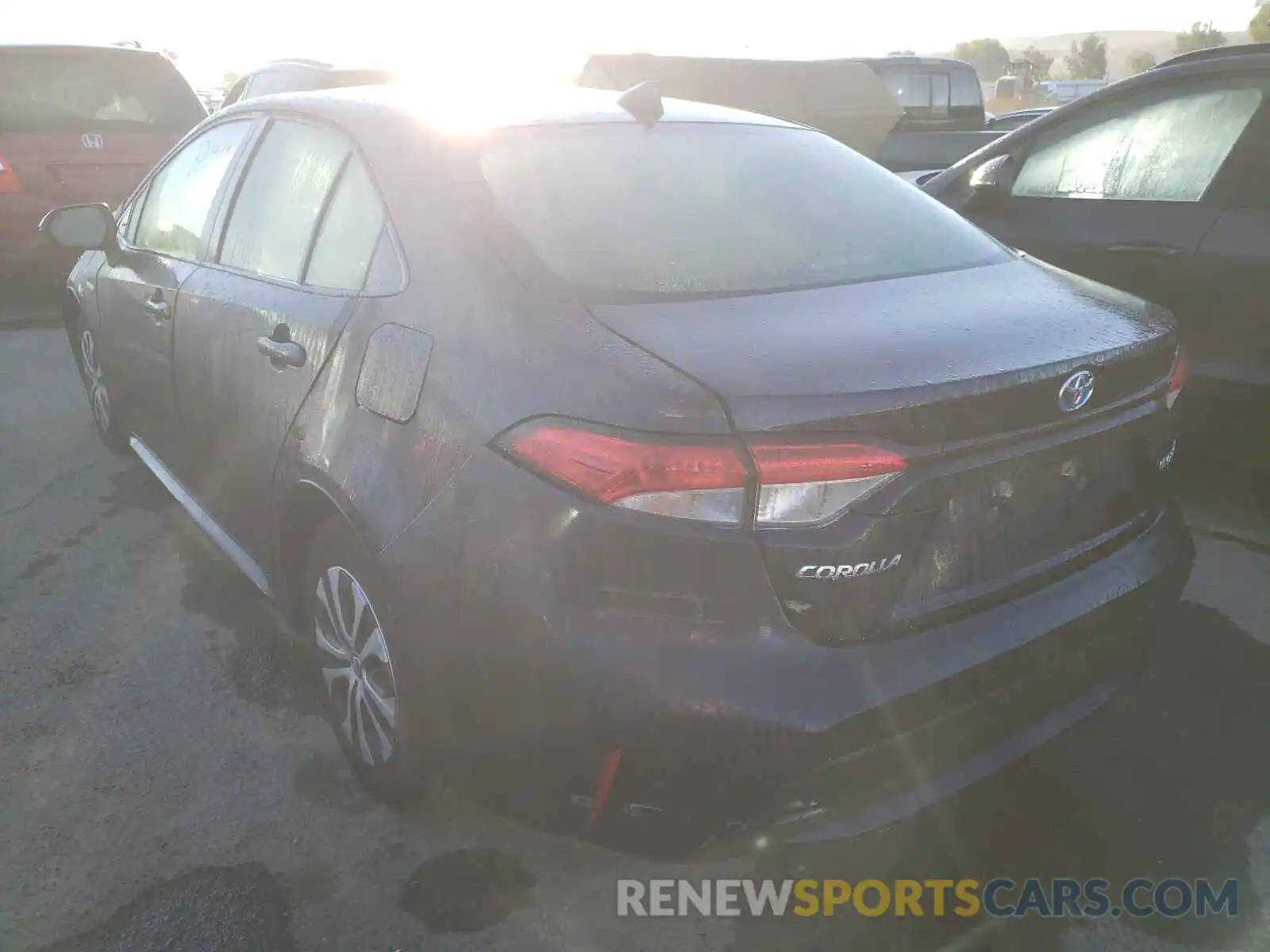 3 Photograph of a damaged car JTDEBRBE2LJ014753 TOYOTA COROLLA 2020