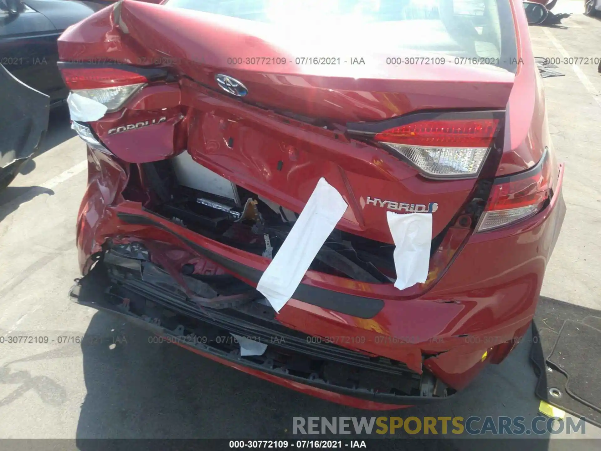 6 Photograph of a damaged car JTDEBRBE2LJ014879 TOYOTA COROLLA 2020