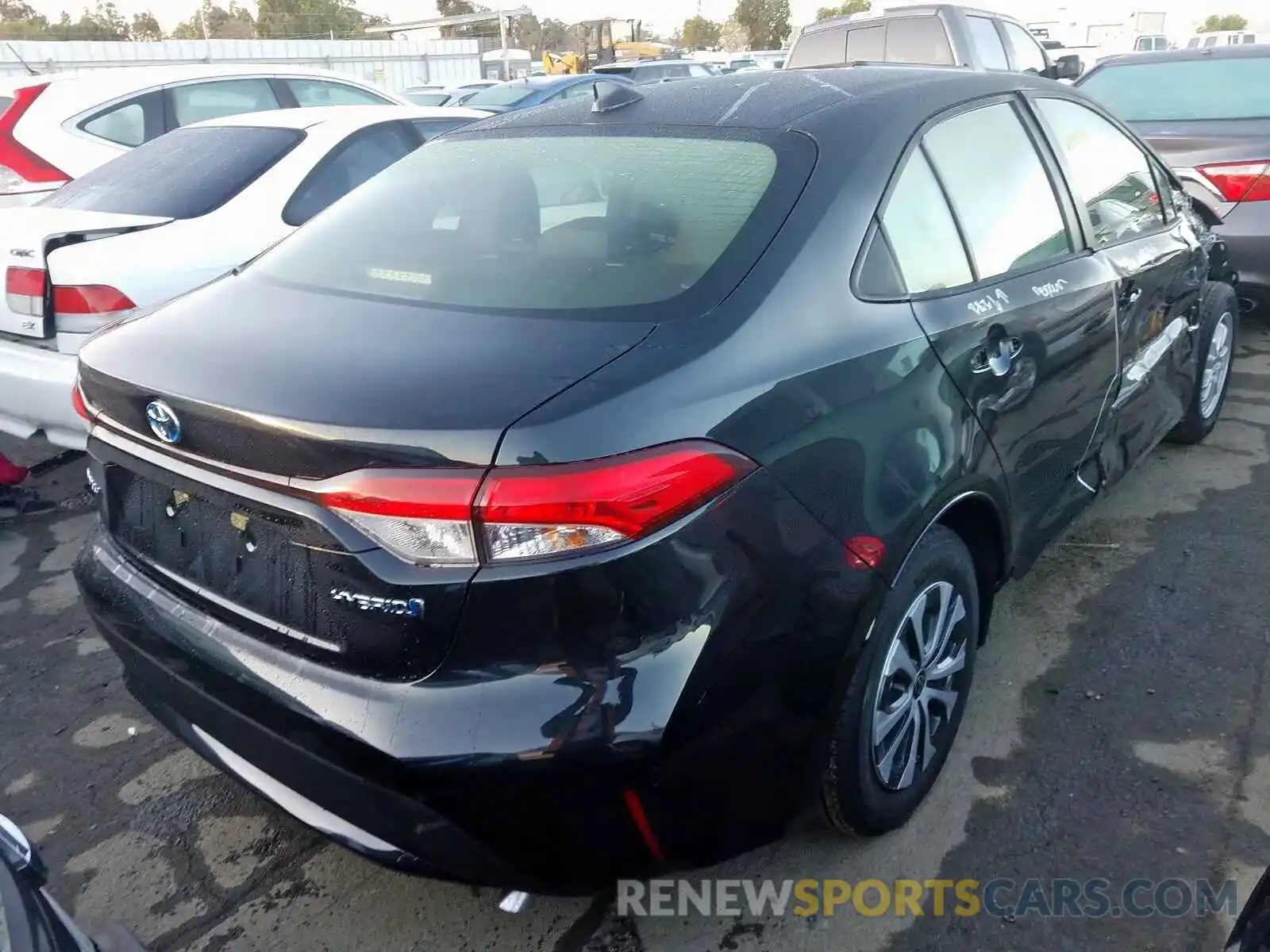 4 Photograph of a damaged car JTDEBRBE2LJ015420 TOYOTA COROLLA 2020