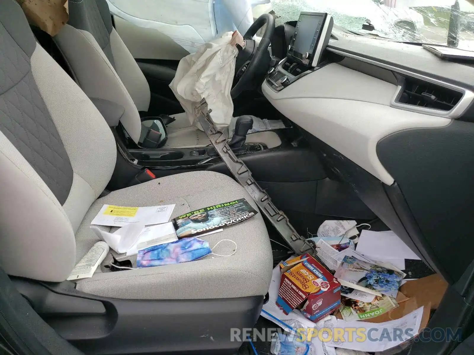 5 Photograph of a damaged car JTDEBRBE2LJ018687 TOYOTA COROLLA 2020