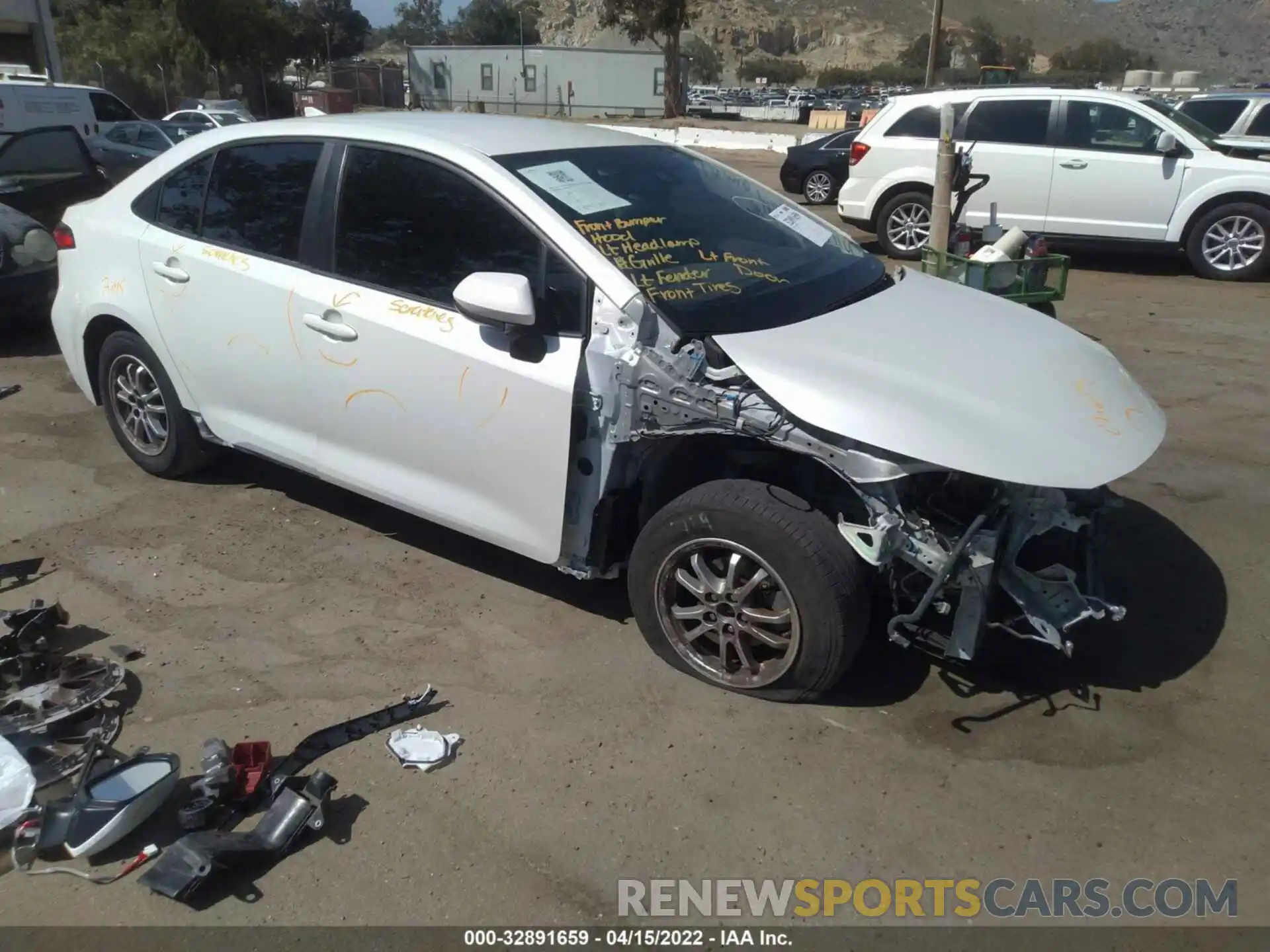 1 Photograph of a damaged car JTDEBRBE2LJ022707 TOYOTA COROLLA 2020