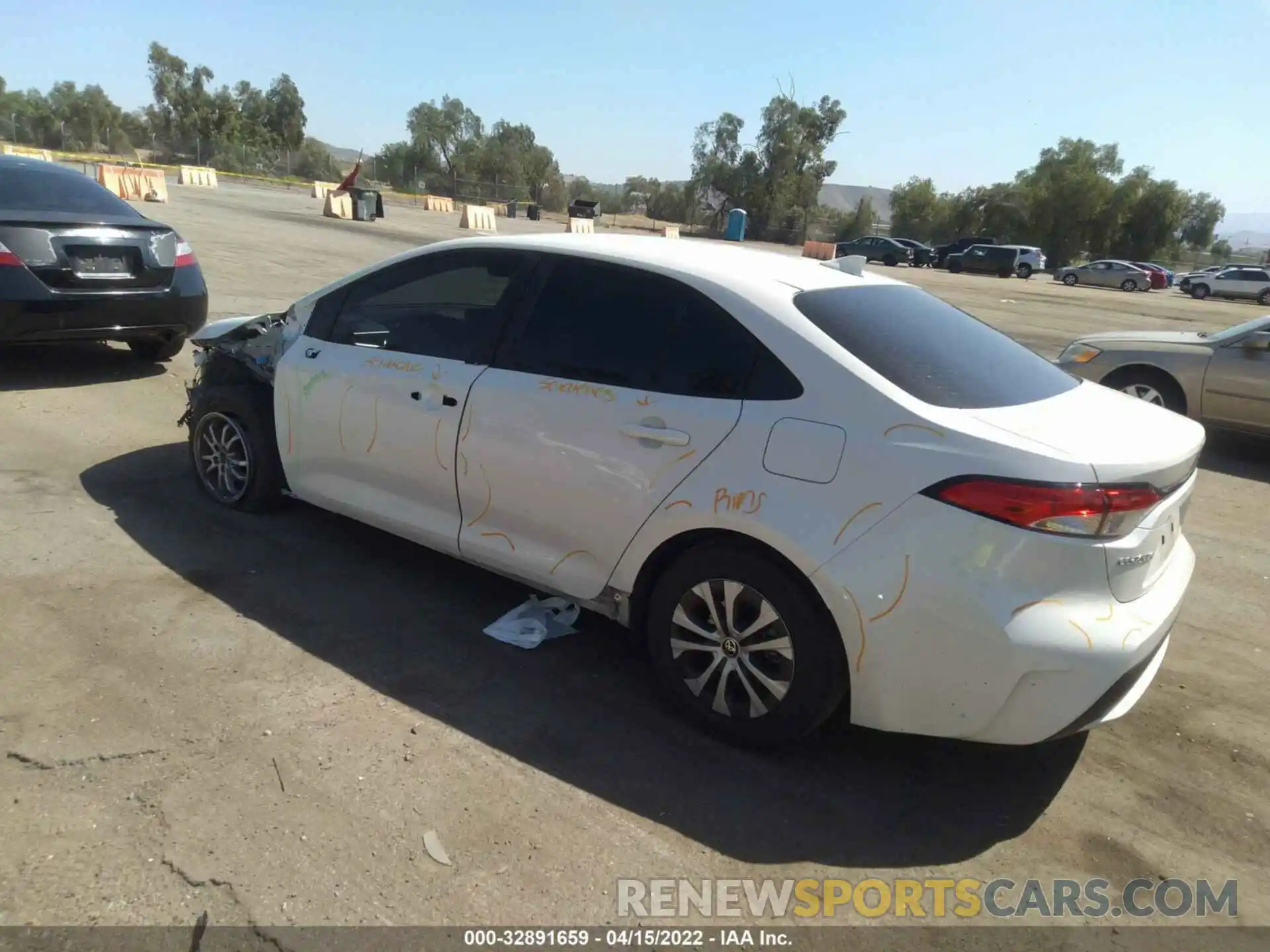 3 Photograph of a damaged car JTDEBRBE2LJ022707 TOYOTA COROLLA 2020