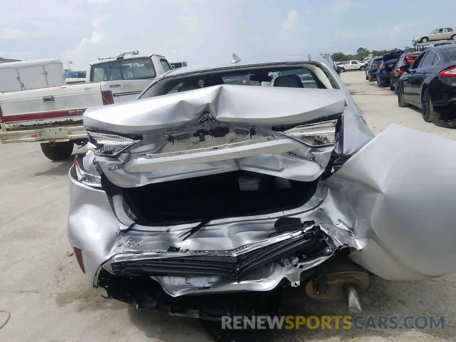 9 Photograph of a damaged car JTDEBRBE3LJ002790 TOYOTA COROLLA 2020