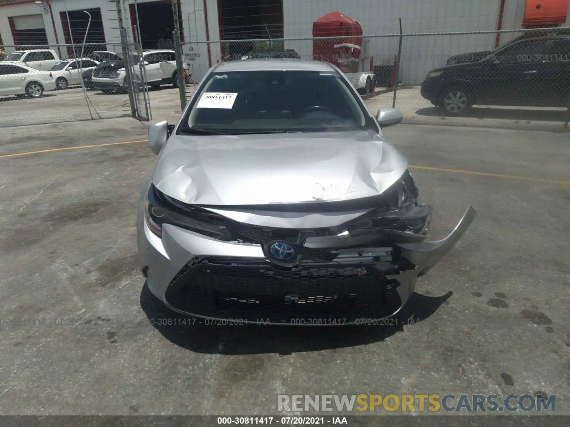 6 Photograph of a damaged car JTDEBRBE3LJ004152 TOYOTA COROLLA 2020