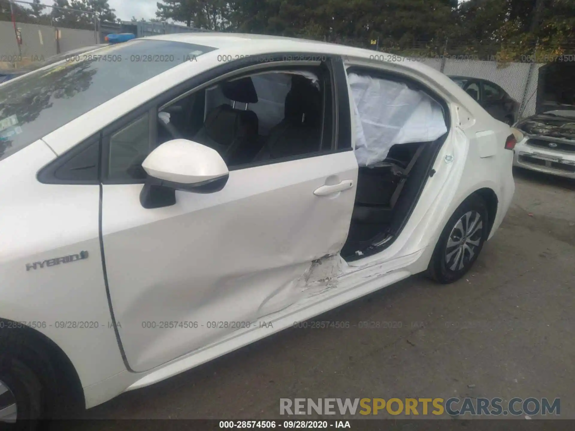 6 Photograph of a damaged car JTDEBRBE3LJ004345 TOYOTA COROLLA 2020