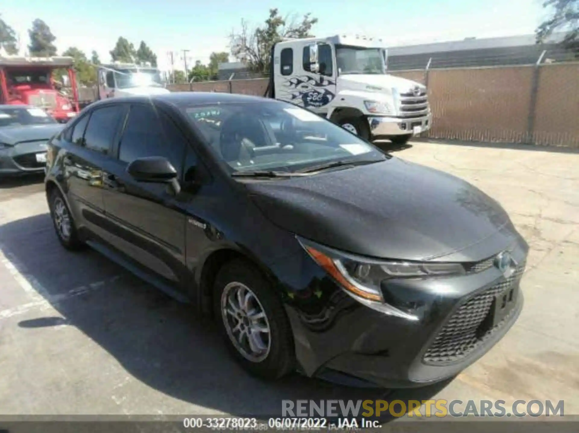 1 Photograph of a damaged car JTDEBRBE3LJ006189 TOYOTA COROLLA 2020