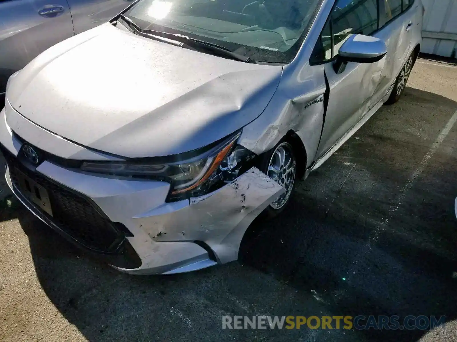 9 Photograph of a damaged car JTDEBRBE3LJ008766 TOYOTA COROLLA 2020